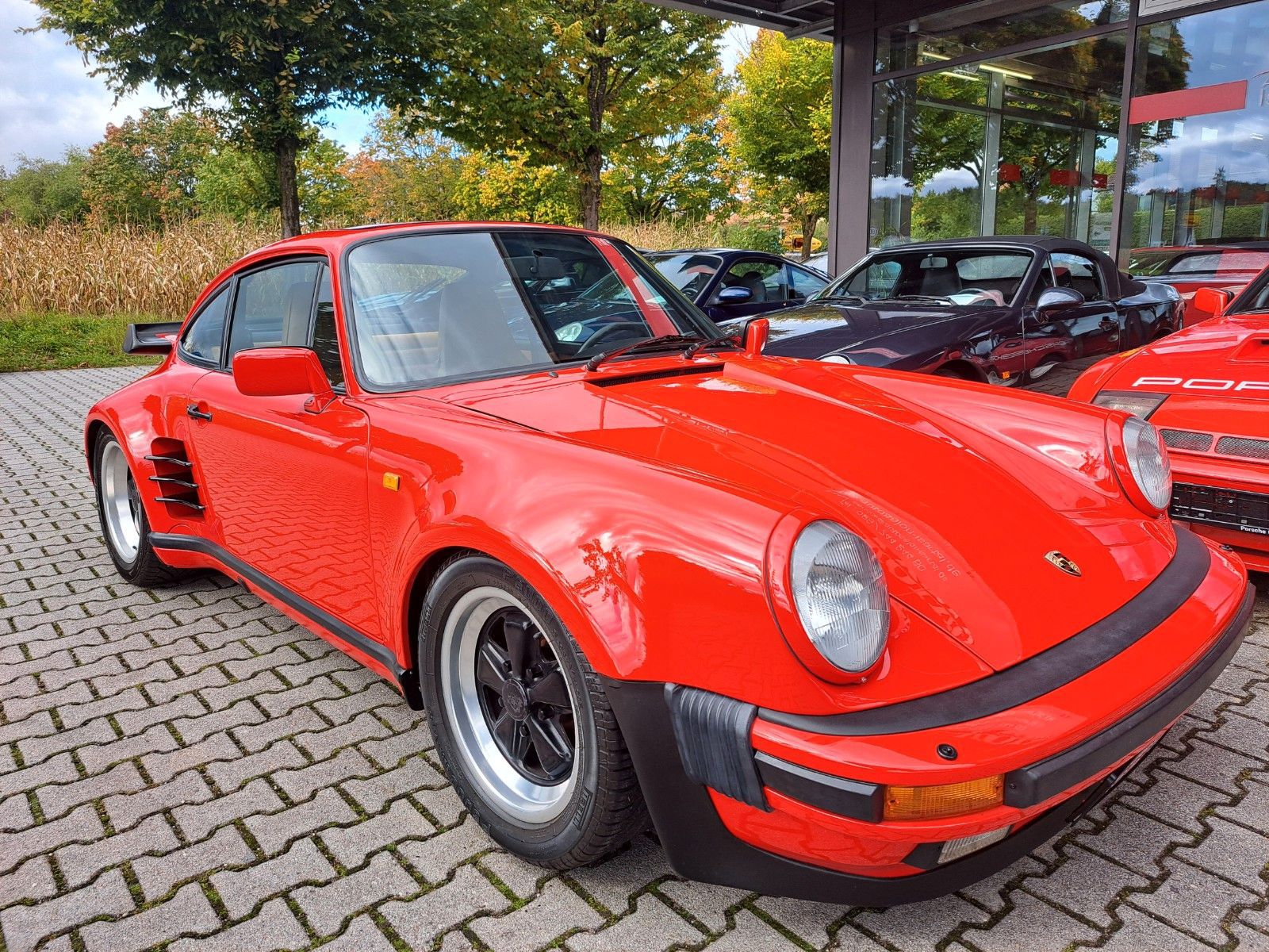 PORSCHE 930 911-  turbo Coupe -5-Gg., Motor 10tkm