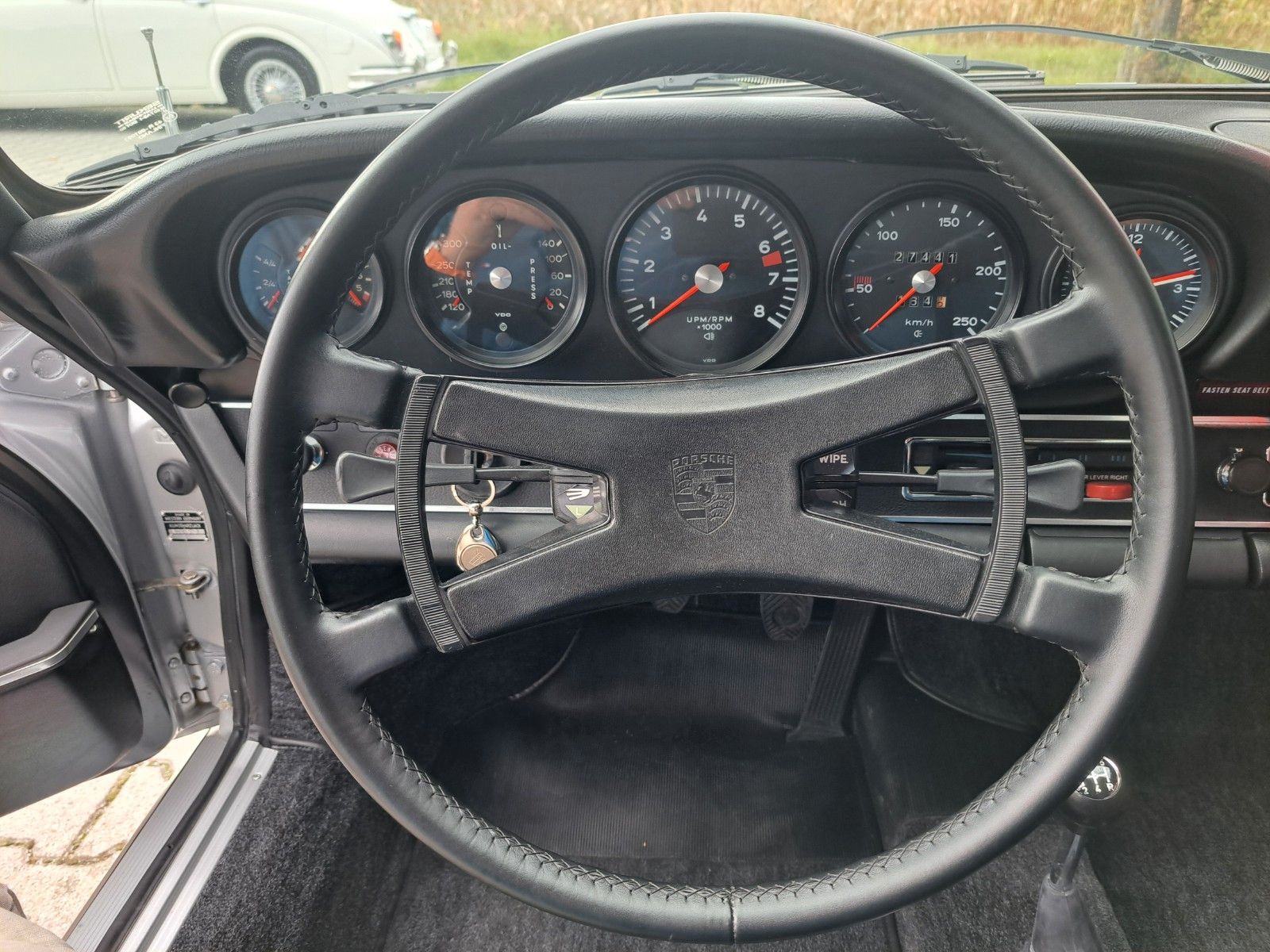 PORSCHE 911 TE Ölklappe-dt. Spitzenrestauration -Zust. 1