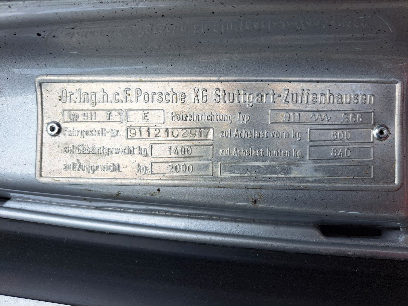 PORSCHE 911 TE Ölklappe-dt. Spitzenrestauration -Zust. 1