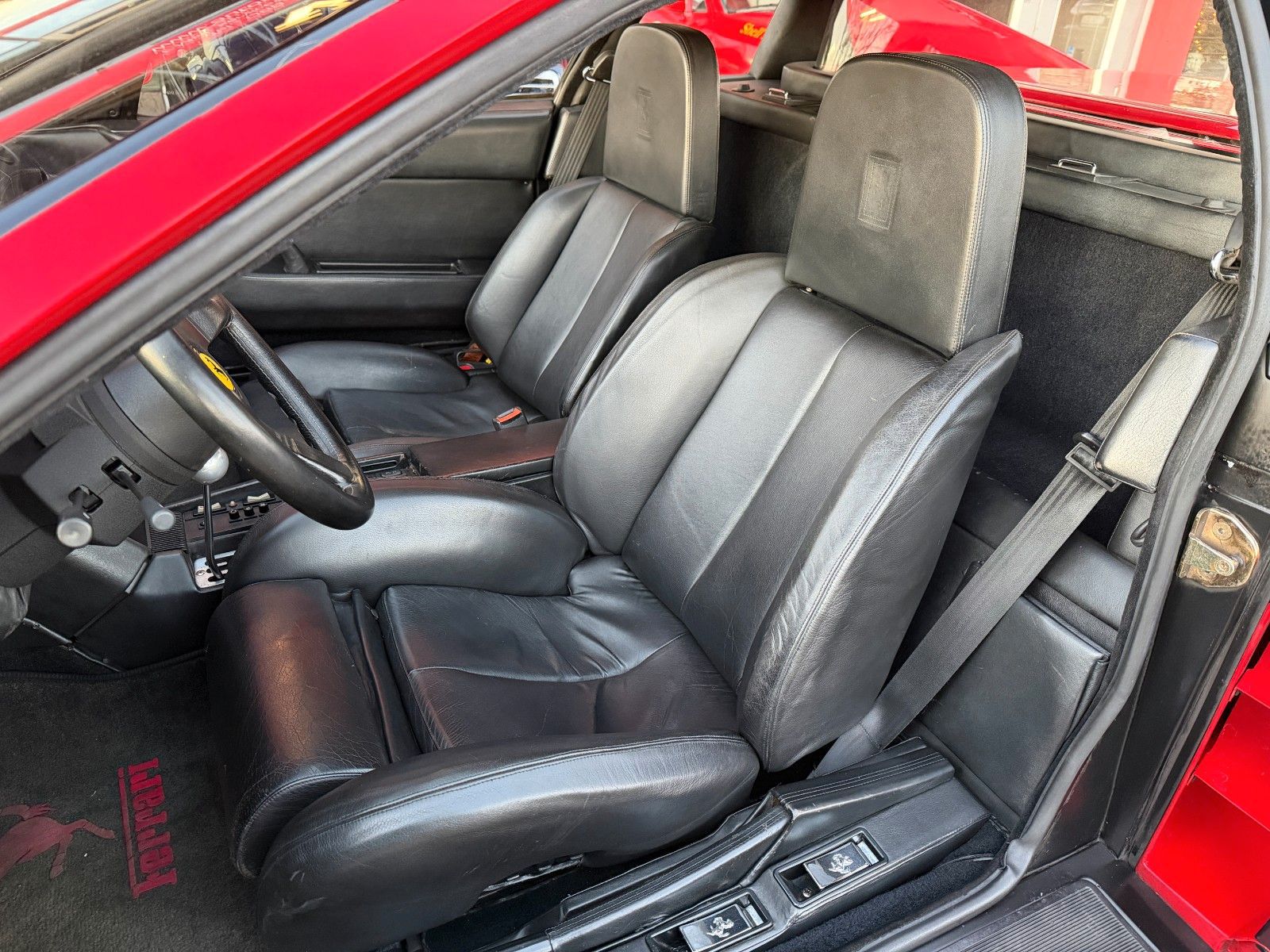 FERRARI Testarossa Monodado- dt. Fzg.- 2. Hd- toporig.