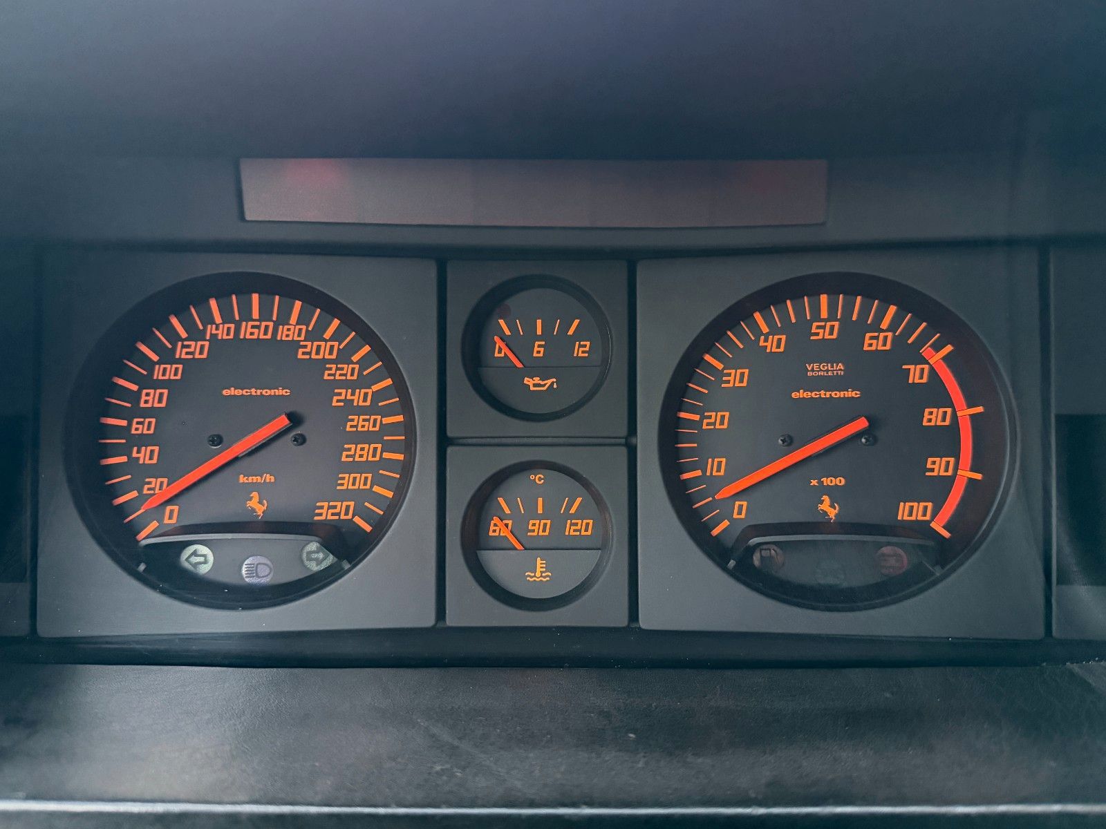 FERRARI Testarossa Monodado- dt. Fzg.- 2. Hd- toporig.