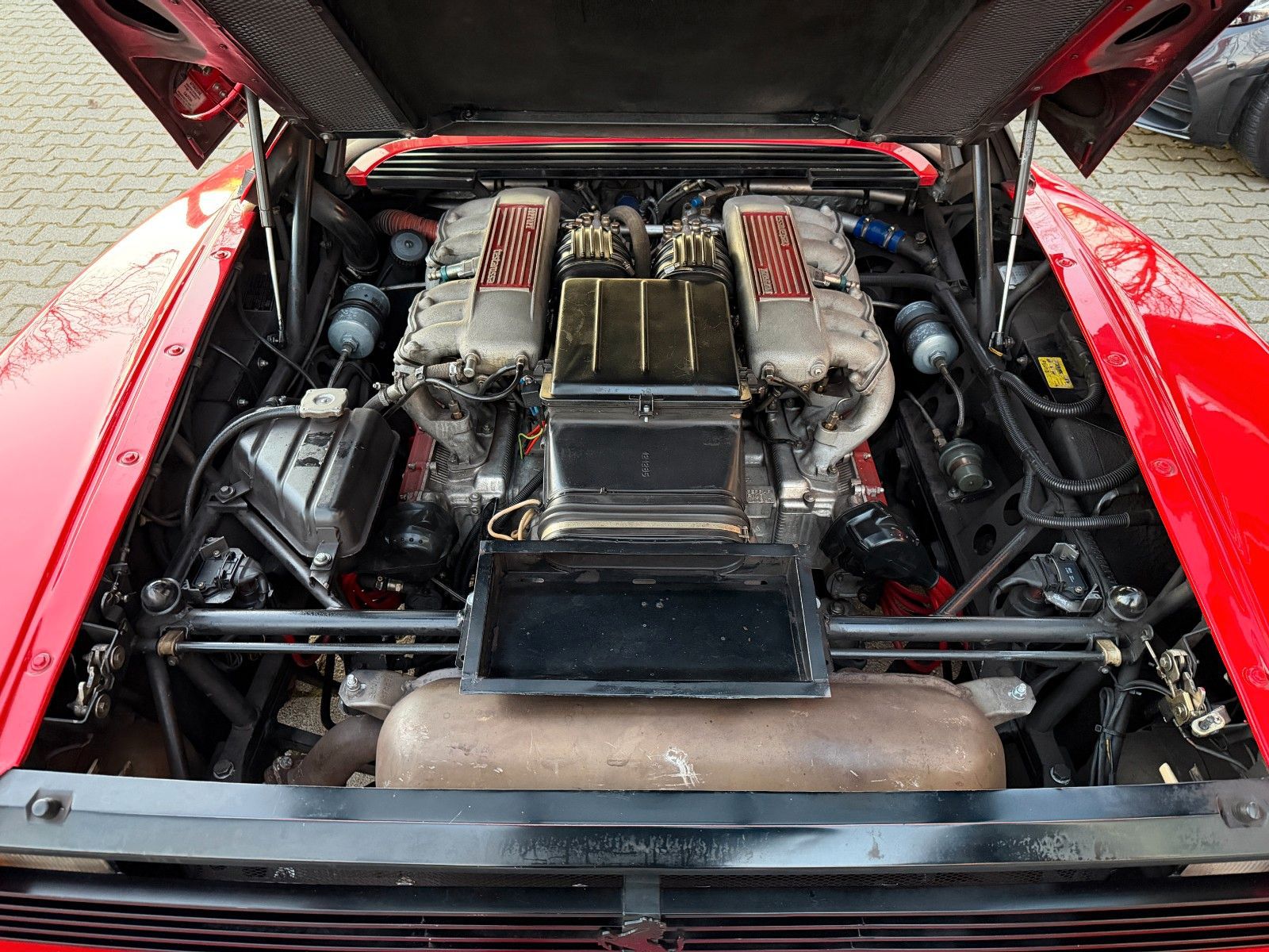 FERRARI Testarossa Monodado- dt. Fzg.- 2. Hd- toporig.