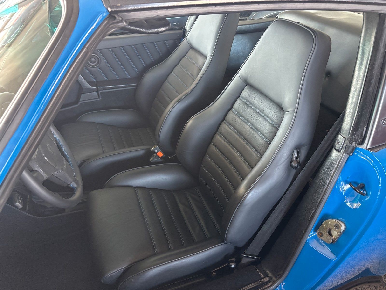 PORSCHE 911 2.7S Targa -matching nr. - restauriert