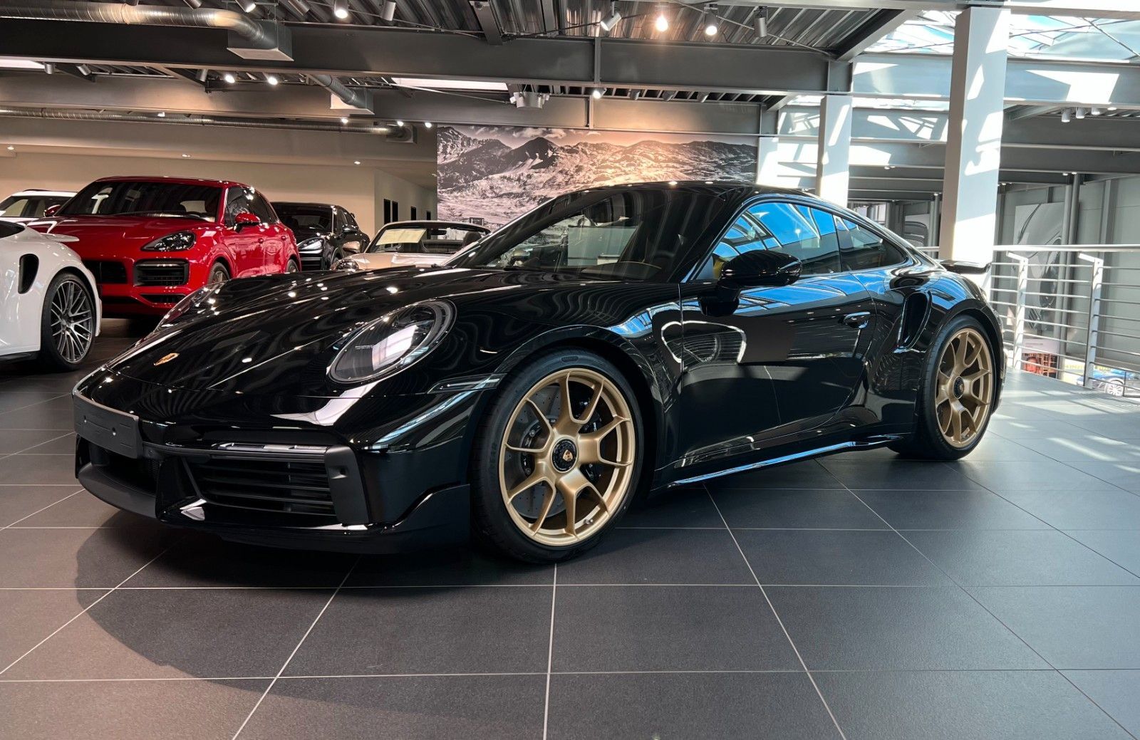 PORSCHE 992 Turbo S - 1.dt. Hd. - approved -2027