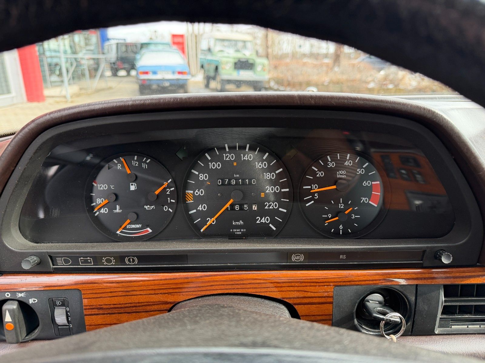 MERCEDES-BENZ 380 SE -Klima/SD/ -1.dt. Hd., 79tkm! -perfekt