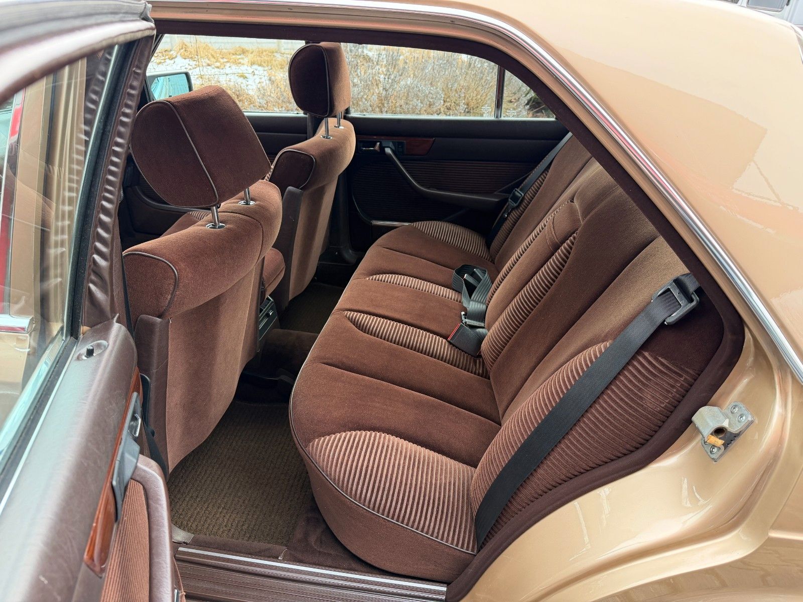 MERCEDES-BENZ 380 SE -Klima/SD/ -1.dt. Hd., 79tkm! -perfekt