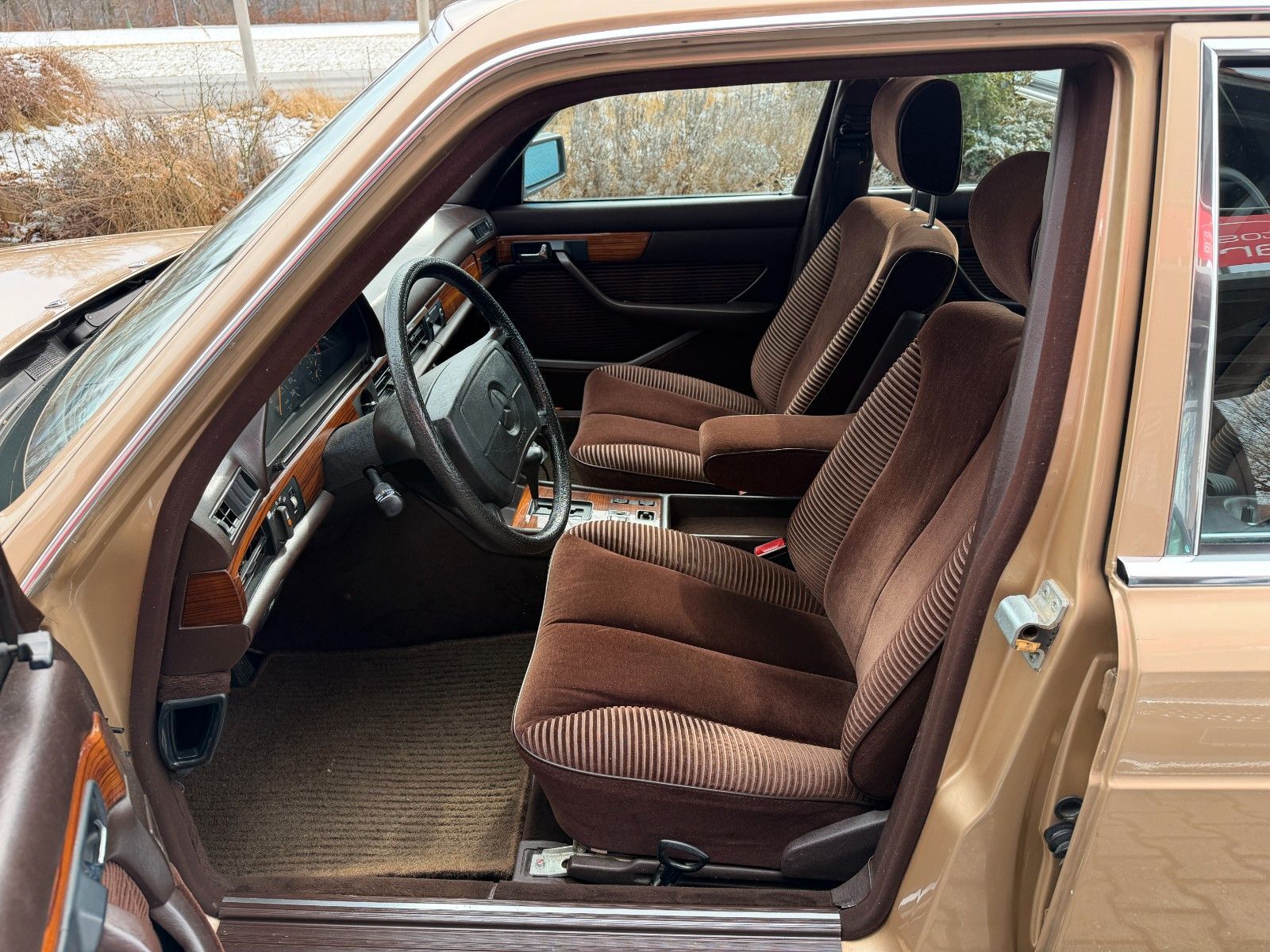 MERCEDES-BENZ 380 SE -Klima/SD/ -1.dt. Hd., 79tkm! -perfekt