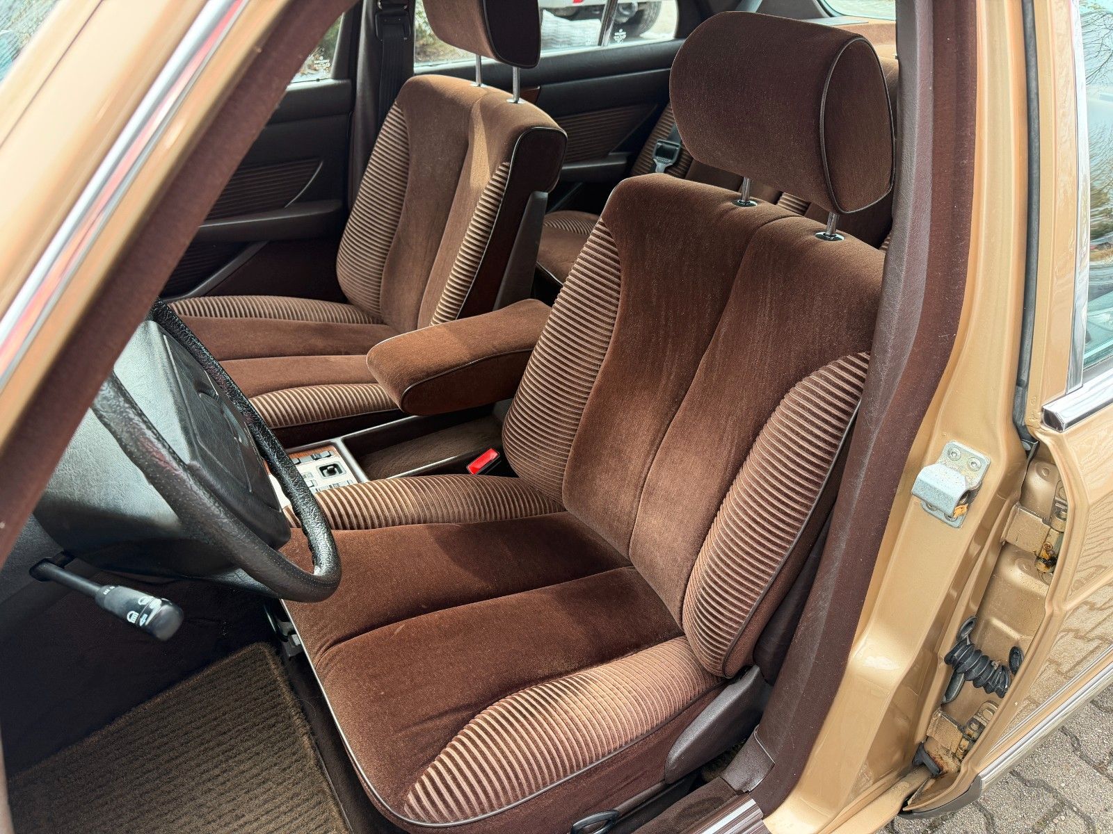 MERCEDES-BENZ 380 SE -Klima/SD/ -1.dt. Hd., 79tkm! -perfekt