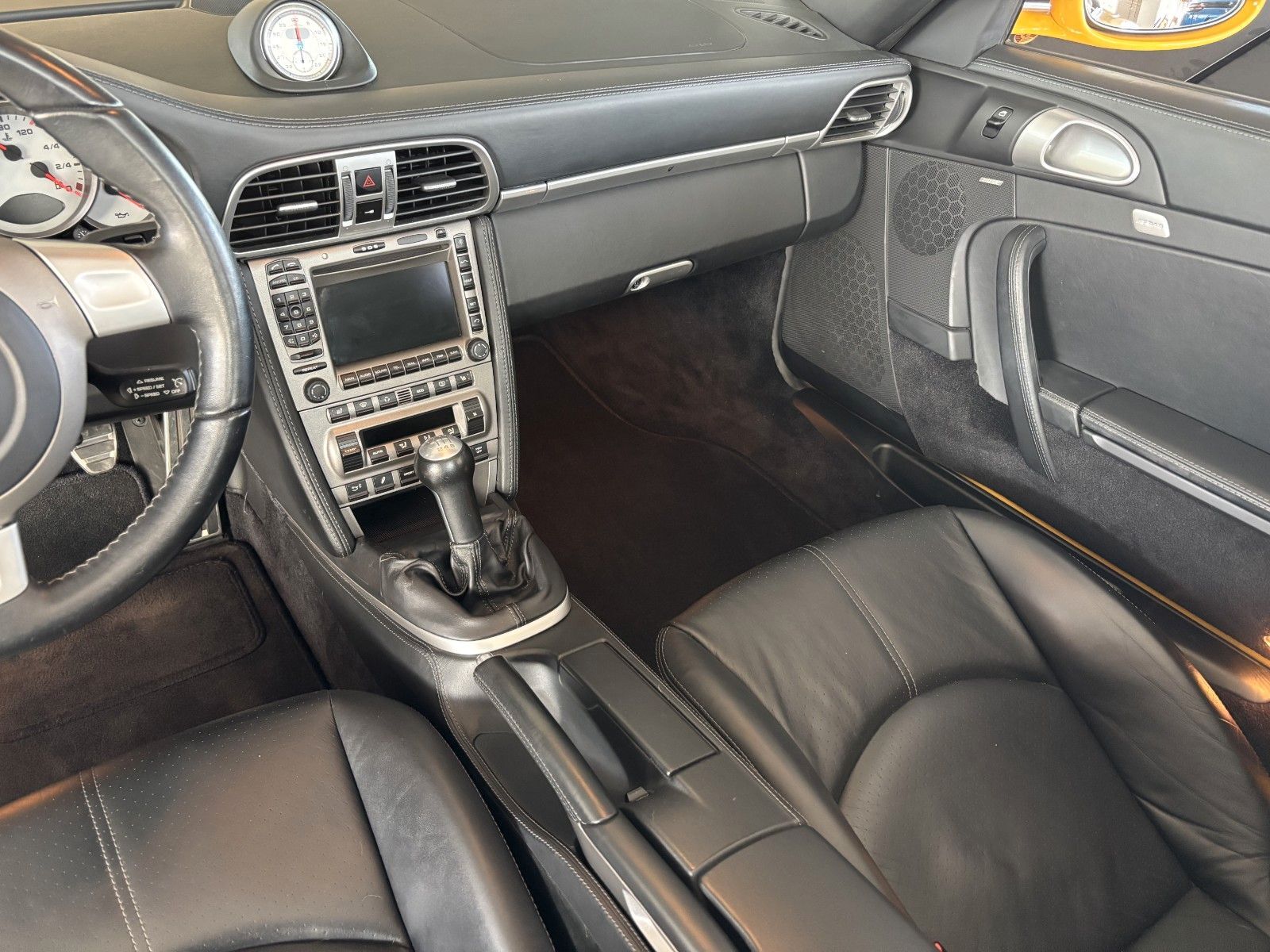 PORSCHE 997 S Cabrio -speedgelb, 6-Gg.  56tkm -perfekt !