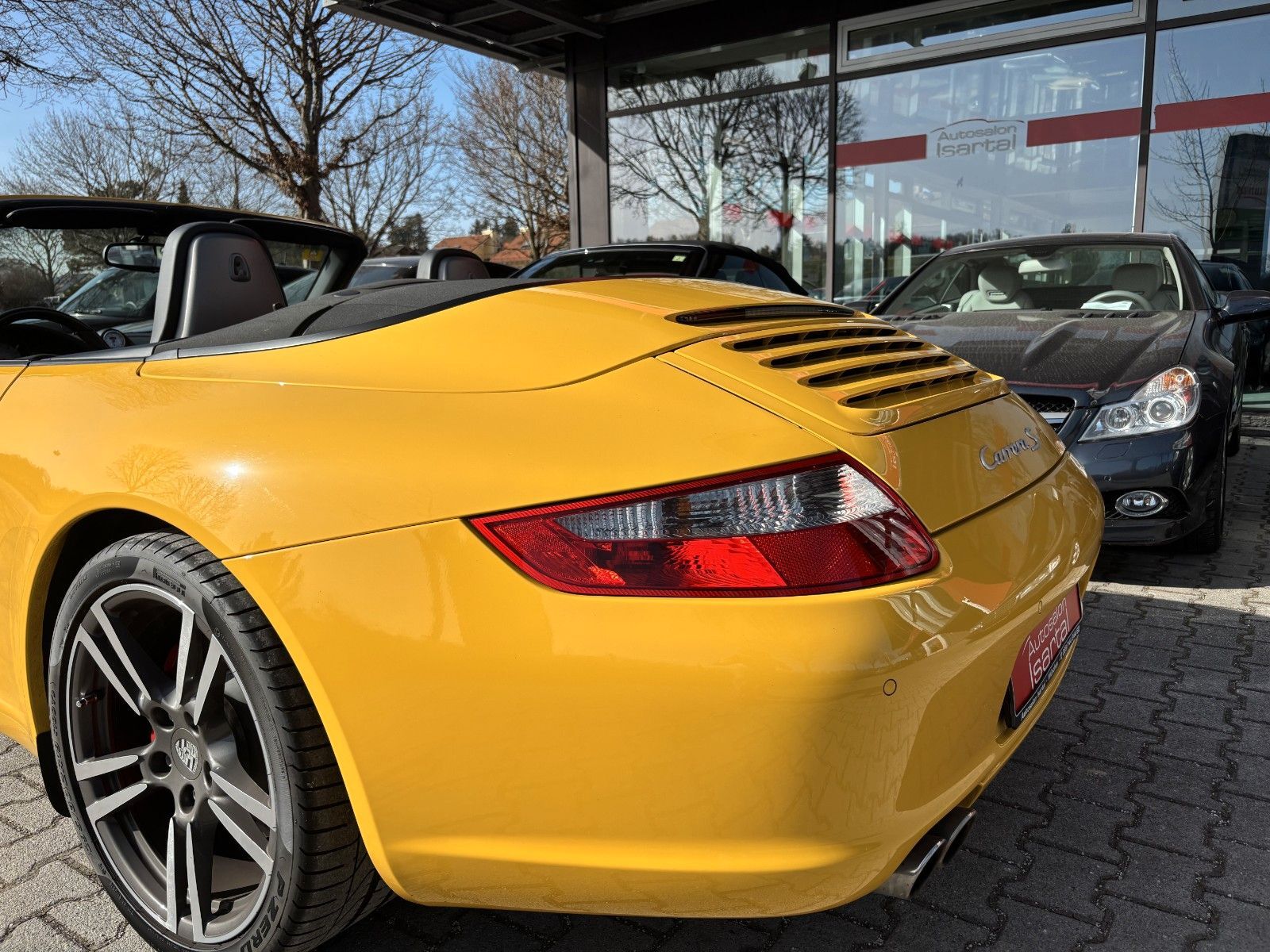 PORSCHE 997 S Cabrio -speedgelb, 6-Gg.  56tkm -perfekt !