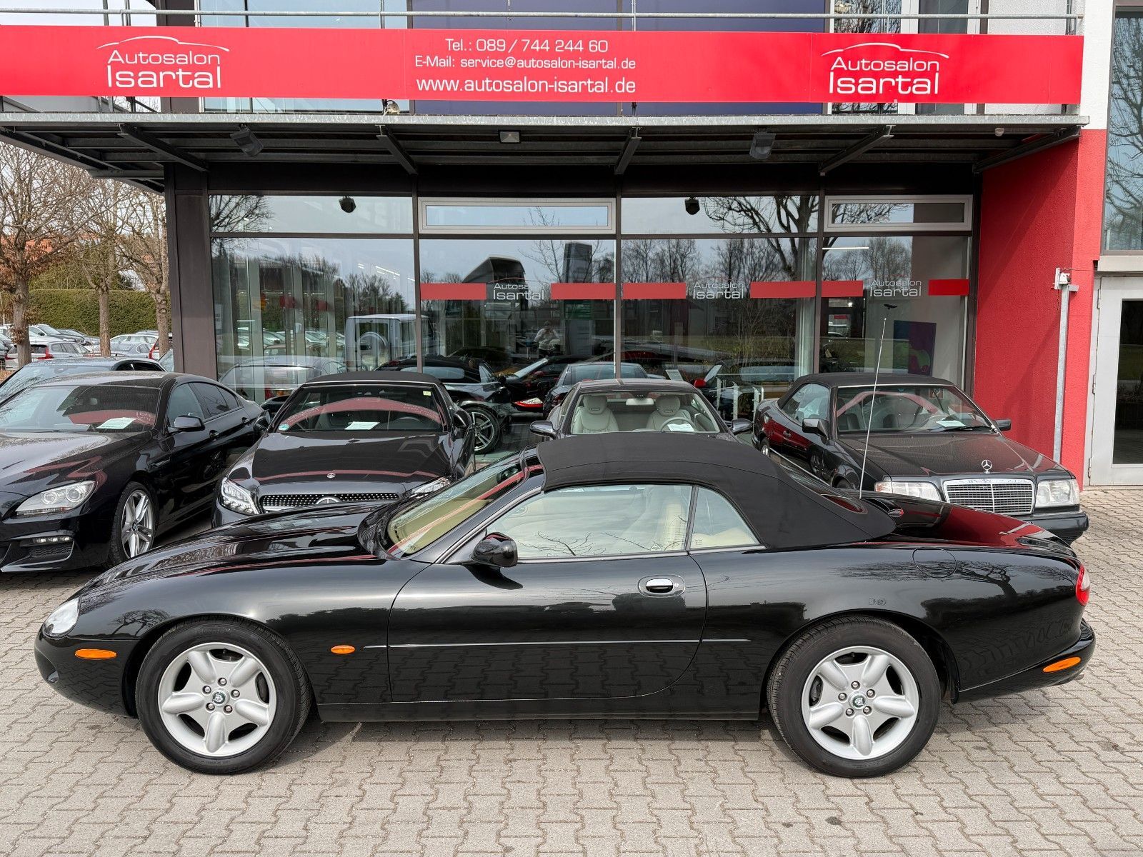 JAGUAR XK8 Cabriolet-  gr. Service neu - Toporiginal!