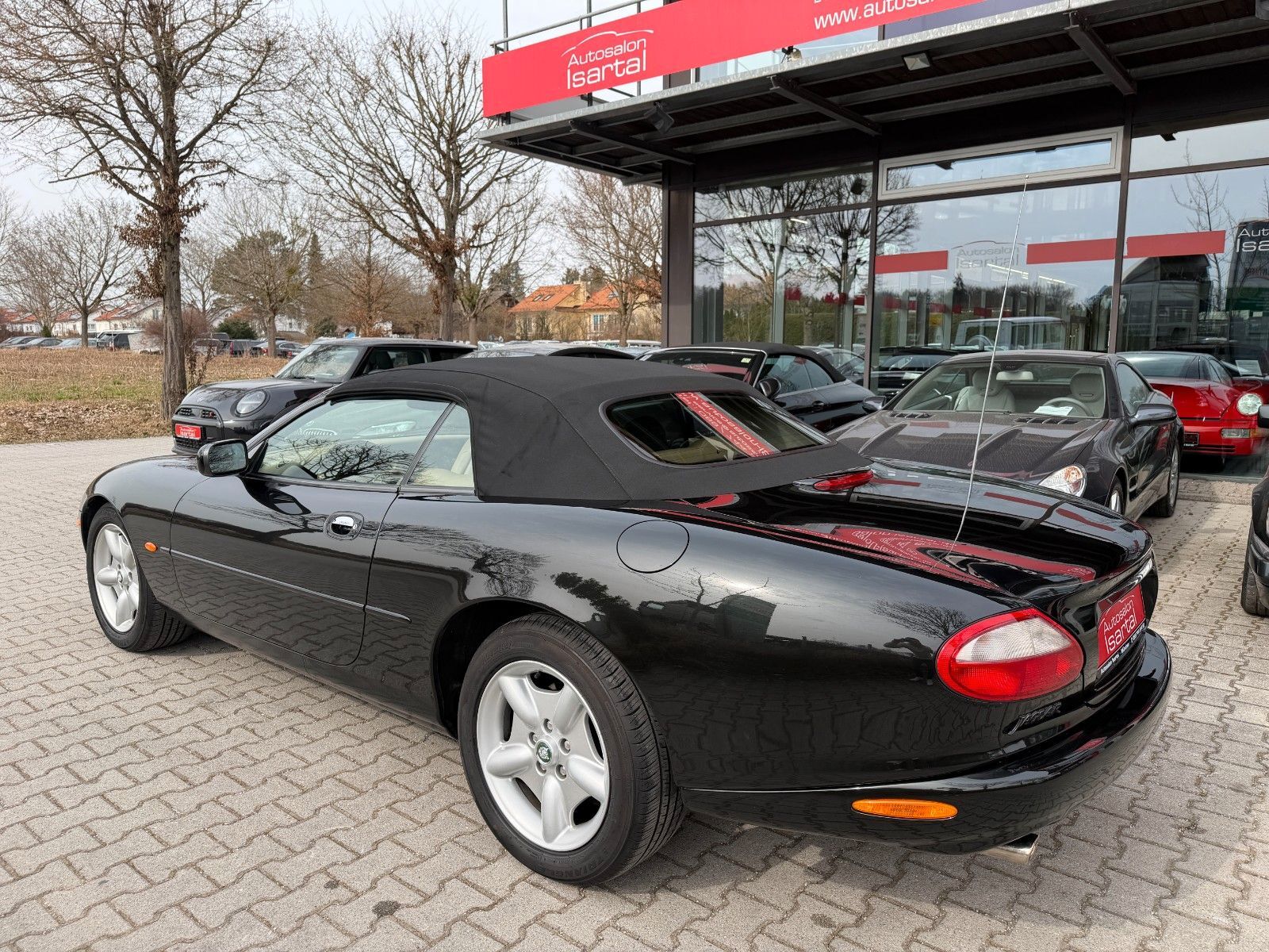 JAGUAR XK8 Cabriolet-  gr. Service neu - Toporiginal!