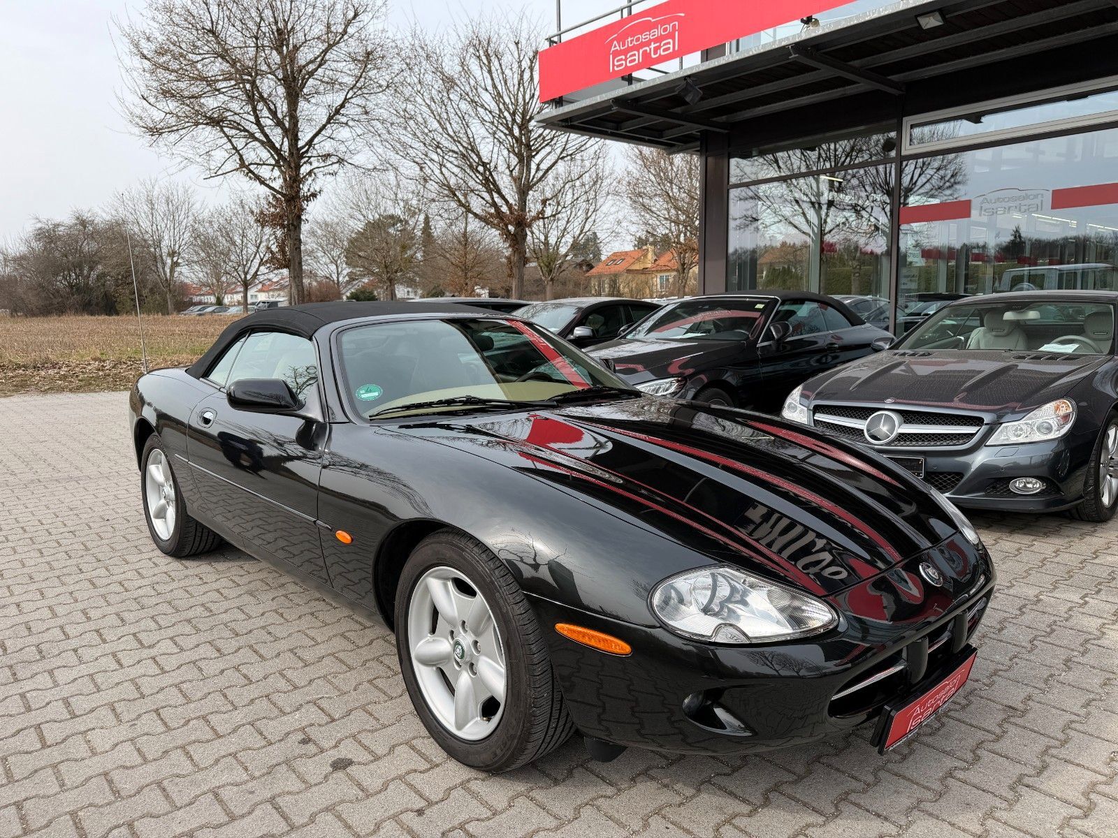 JAGUAR XK8 Cabriolet-  gr. Service neu - Toporiginal!