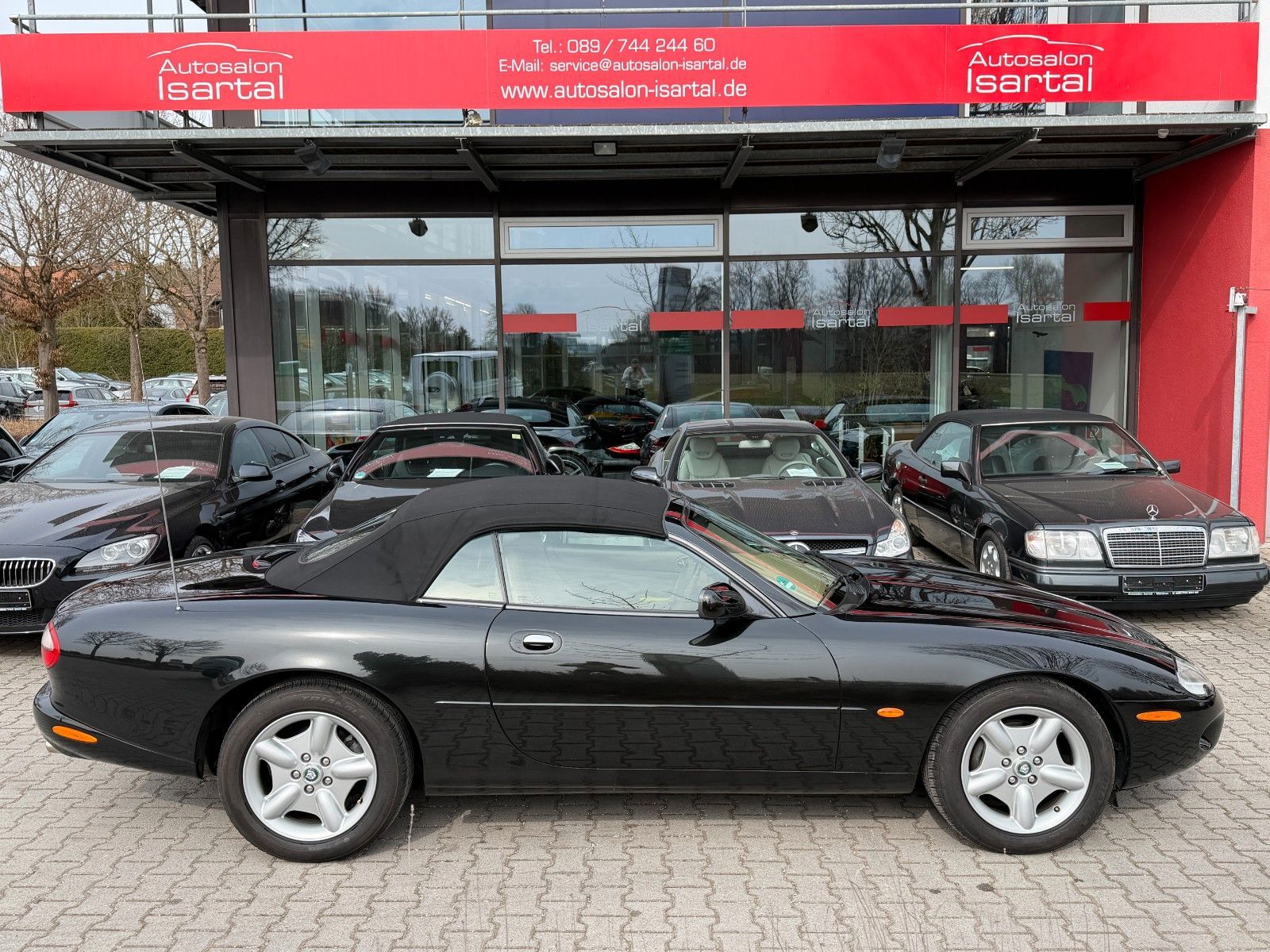 JAGUAR XK8 Cabriolet-  gr. Service neu - Toporiginal!