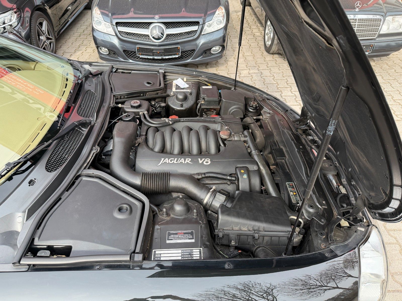 JAGUAR XK8 Cabriolet-  gr. Service neu - Toporiginal!