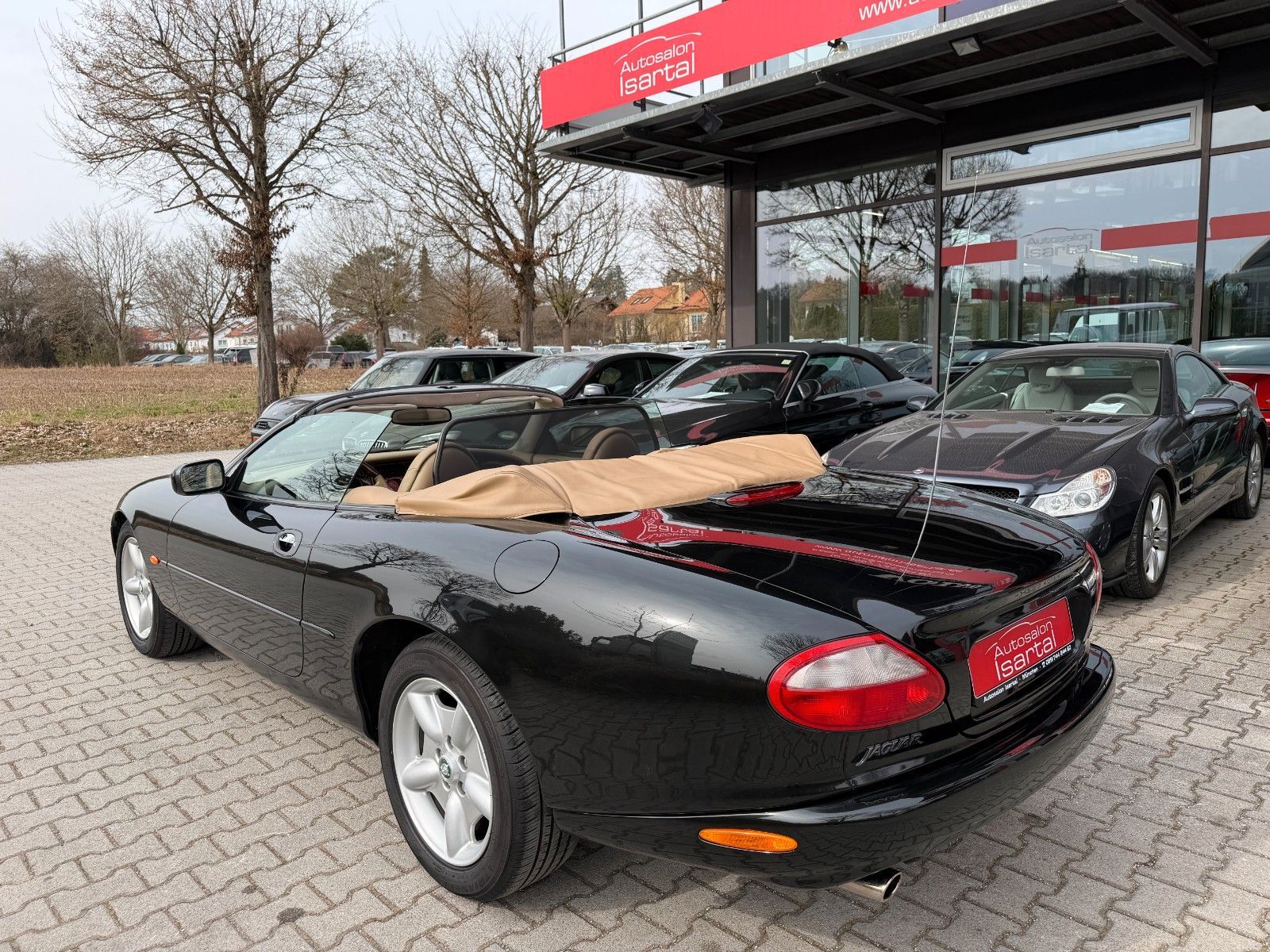 JAGUAR XK8 Cabriolet-  gr. Service neu - Toporiginal!