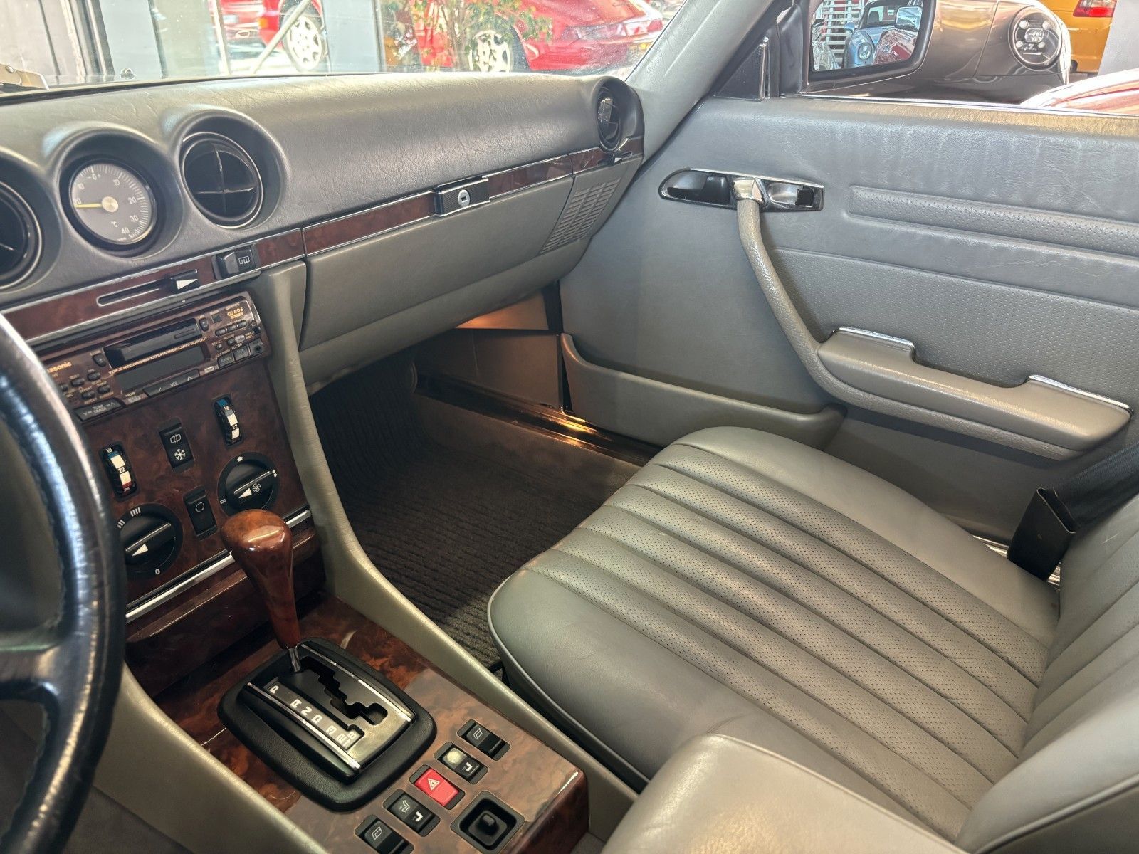 MERCEDES-BENZ SL 380 380 SL  dt. Fzg, -Klima -restauriert - H-Kz