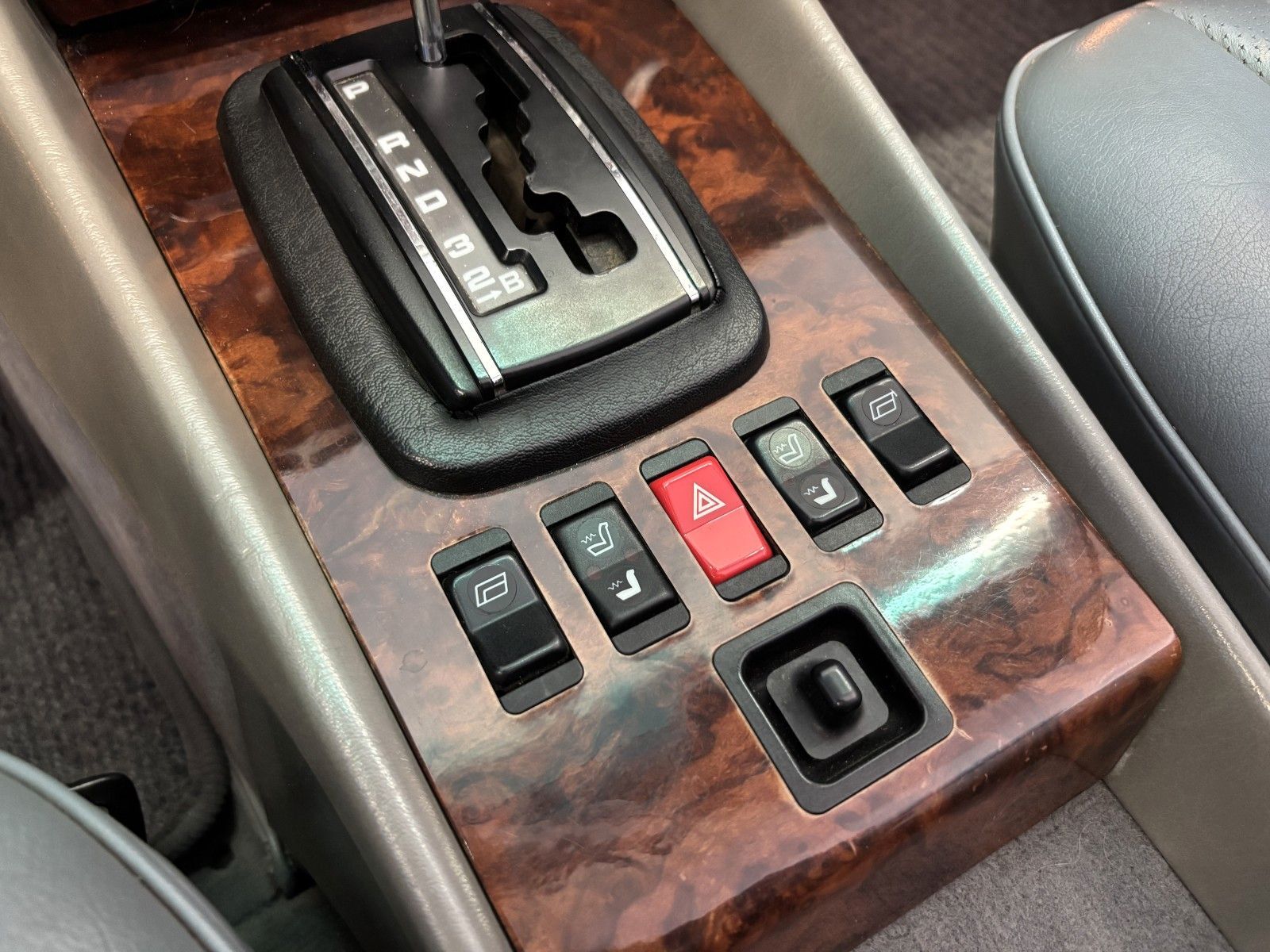 MERCEDES-BENZ SL 380 380 SL  dt. Fzg, -Klima -restauriert - H-Kz