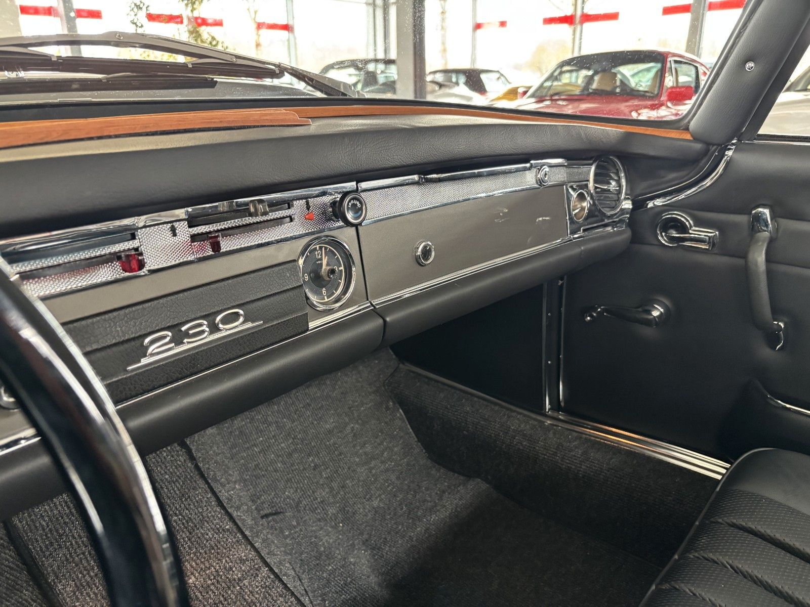 MERCEDES-BENZ 230 SL Pagode - dt. Spitzenrestaration - H-Kz.