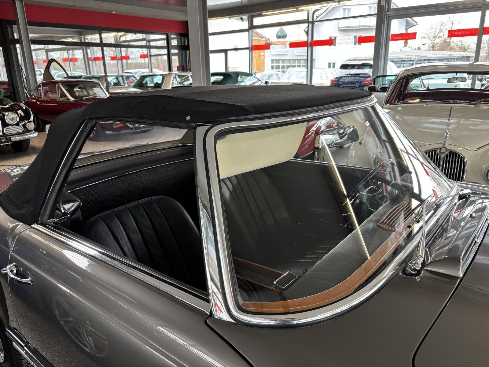 MERCEDES-BENZ 230 SL Pagode - dt. Spitzenrestaration - H-Kz.