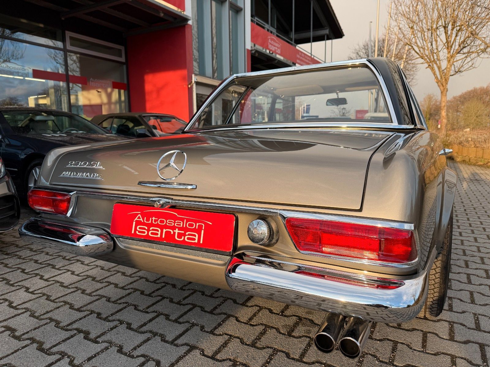 MERCEDES-BENZ 230 SL Pagode - dt. Spitzenrestaration - H-Kz.