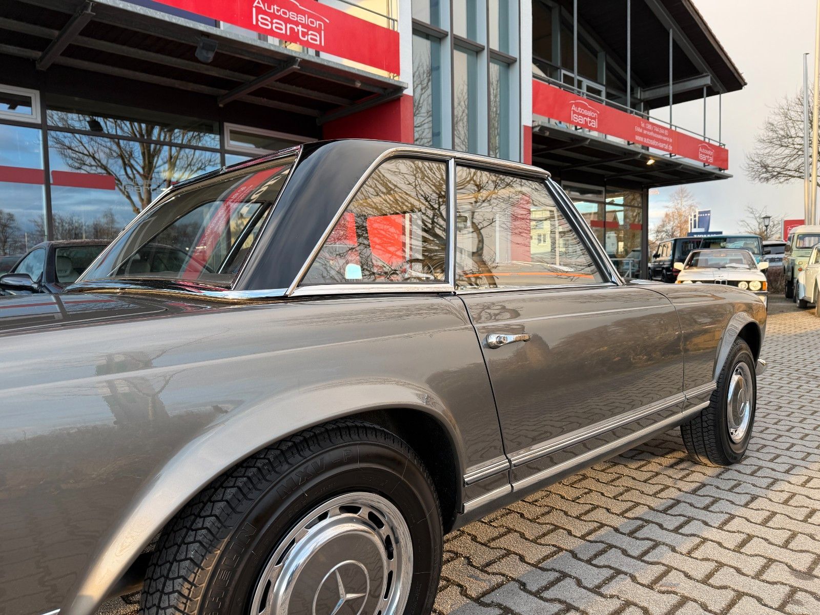 MERCEDES-BENZ 230 SL Pagode - dt. Spitzenrestaration - H-Kz.