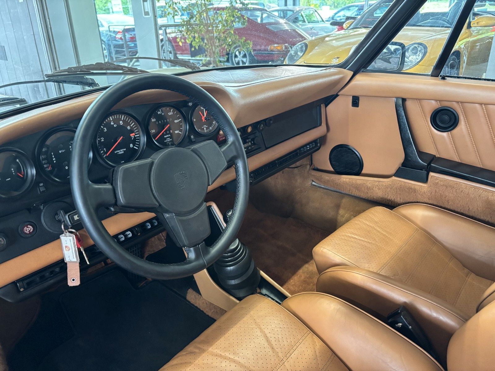 PORSCHE 911 - 930 3.0 turbo Carrera - 30tEUR invest - H-Kz