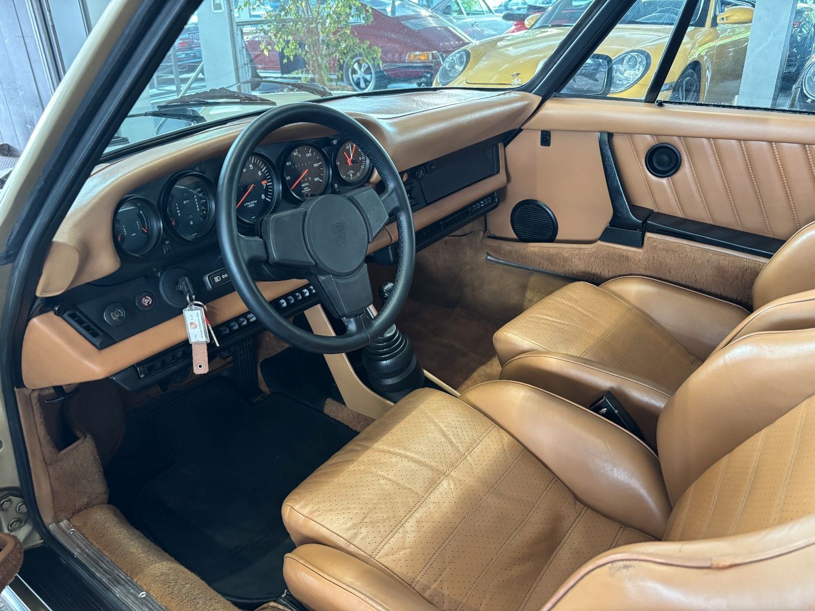 PORSCHE 930 3.0 turbo Carrera - 30tEUR invest. - H-Kz.