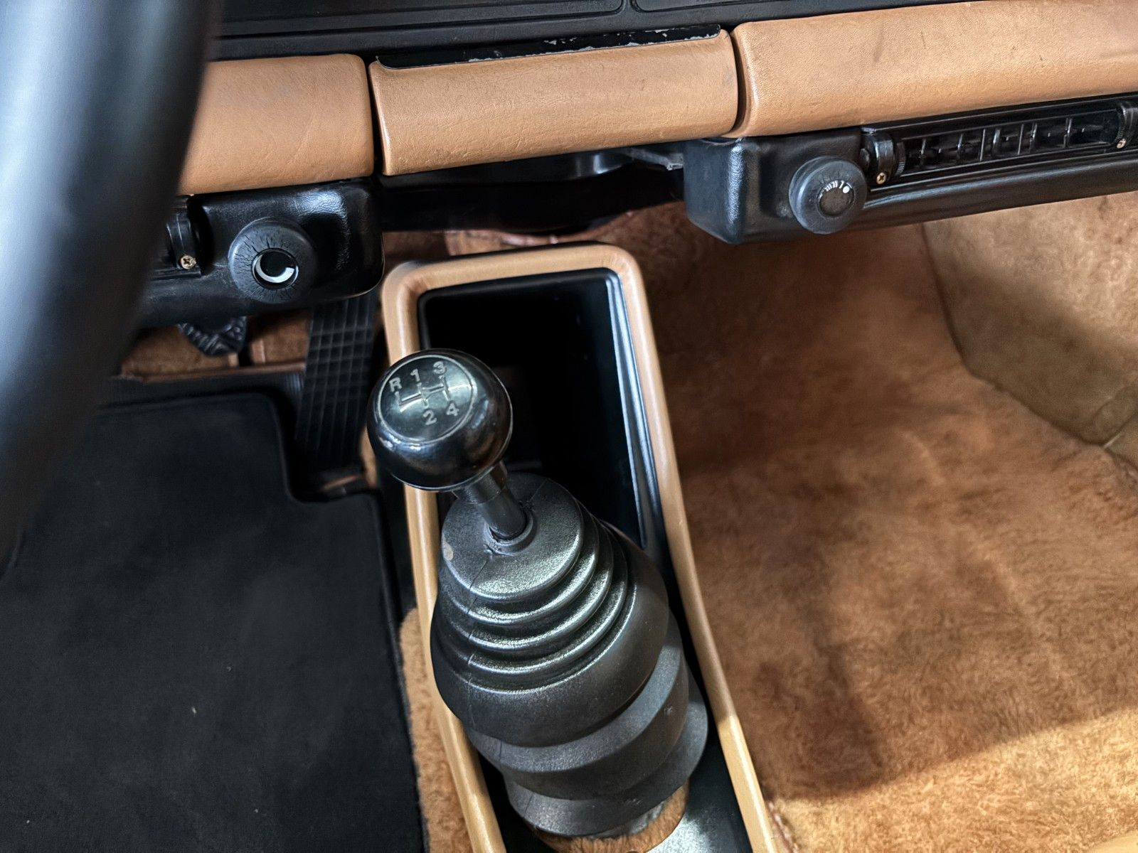 PORSCHE 930 3.0 turbo Carrera - 30tEUR invest. - H-Kz.