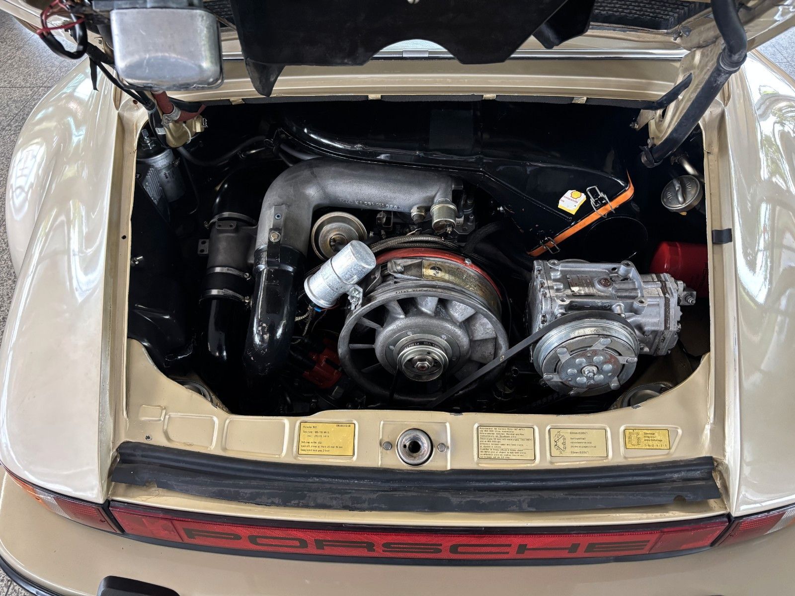 PORSCHE 930 3.0 turbo Carrera - 30tEUR invest. - H-Kz.
