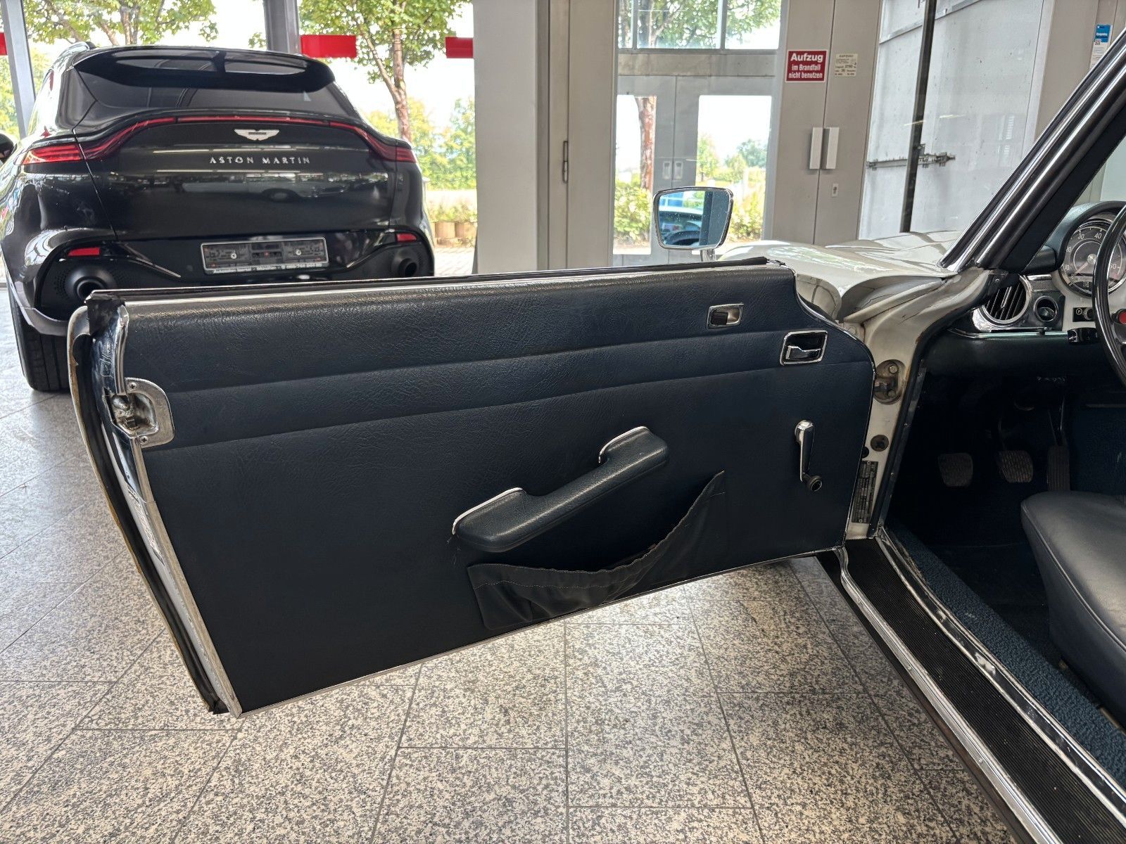 MERCEDES-BENZ SL 280 280 SL Pagode, H-KZ, KD+TÜV neu