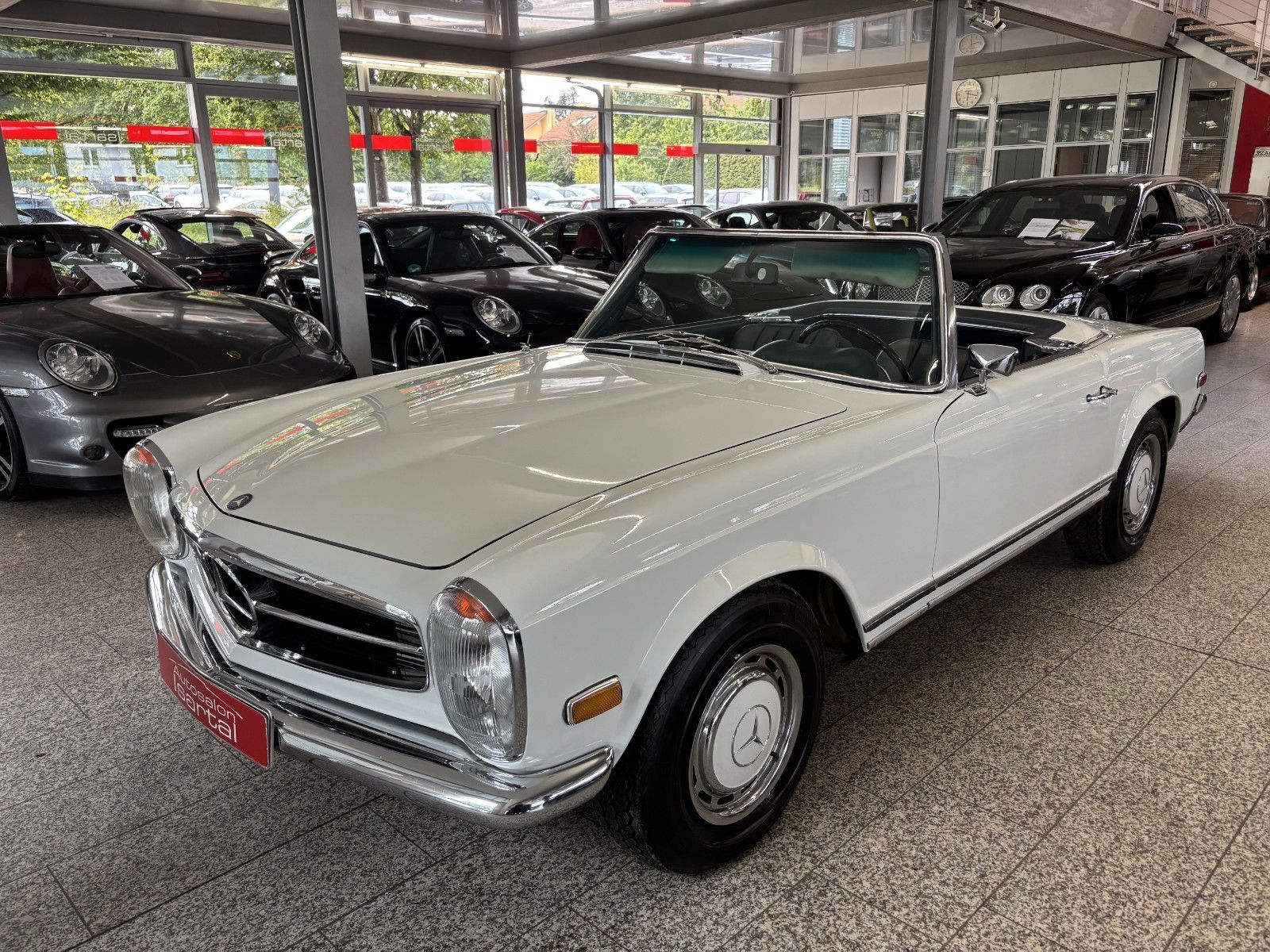 MERCEDES-BENZ SL 280 280 SL Pagode, H-KZ, KD+TÜV neu