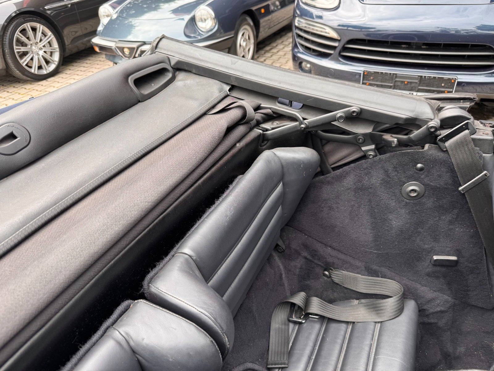 PORSCHE 911 3.2 Carrera