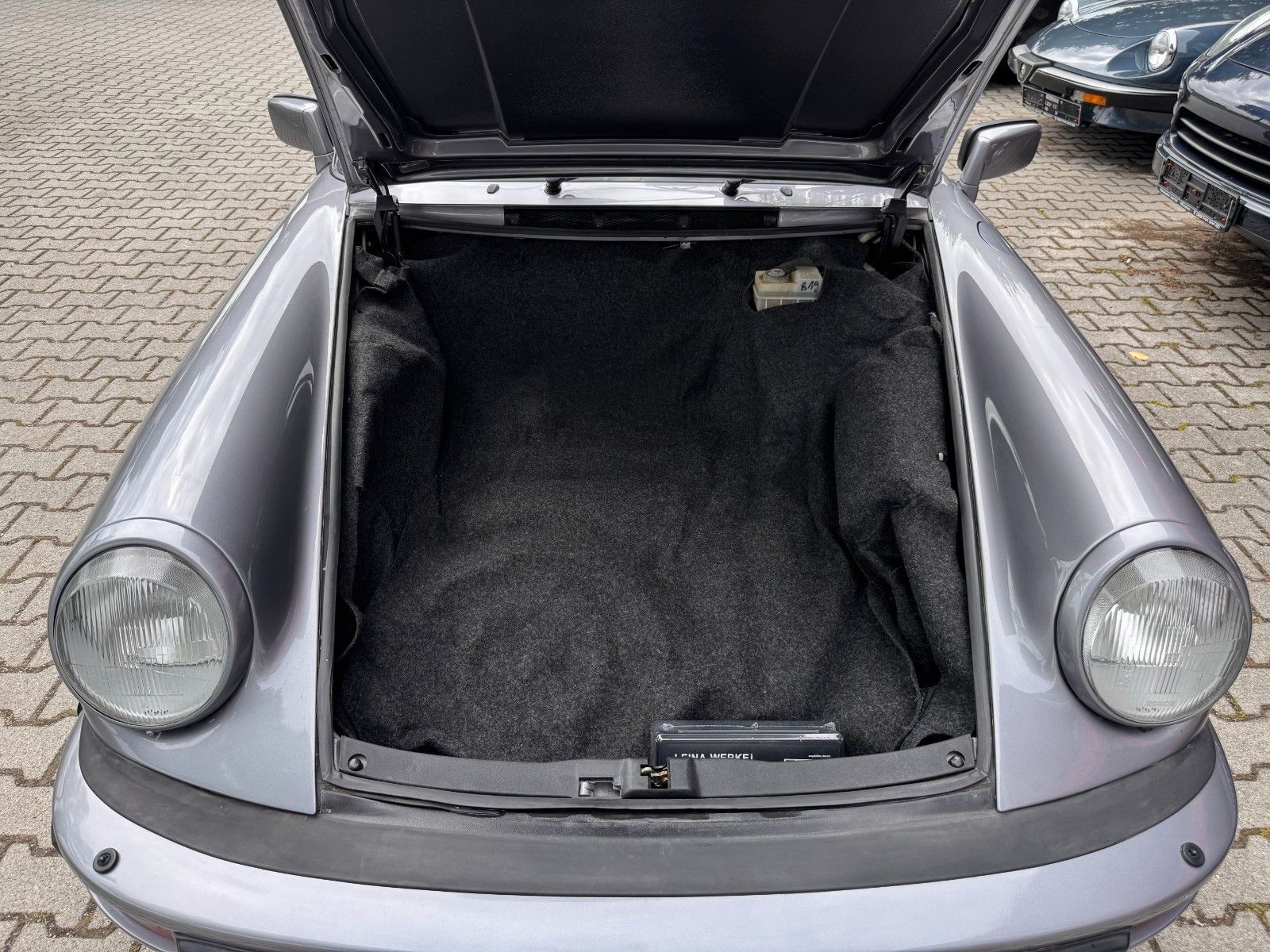 PORSCHE 911 3.2 Carrera