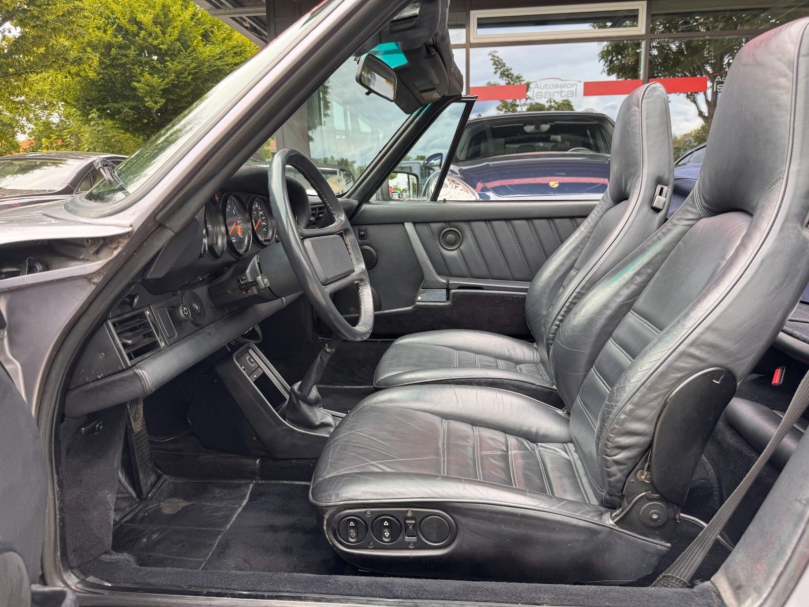 PORSCHE 911 3.2 Carrera