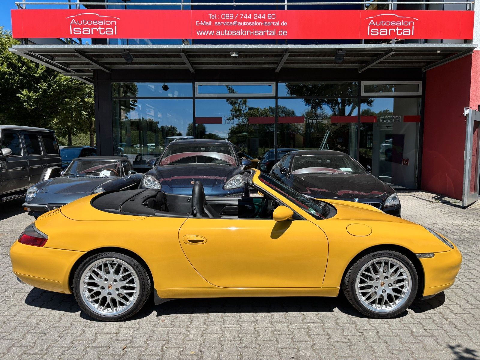 PORSCHE 996 C2 Cabrio- 6-Gg.- orig. 59TKM, Speedgelb!