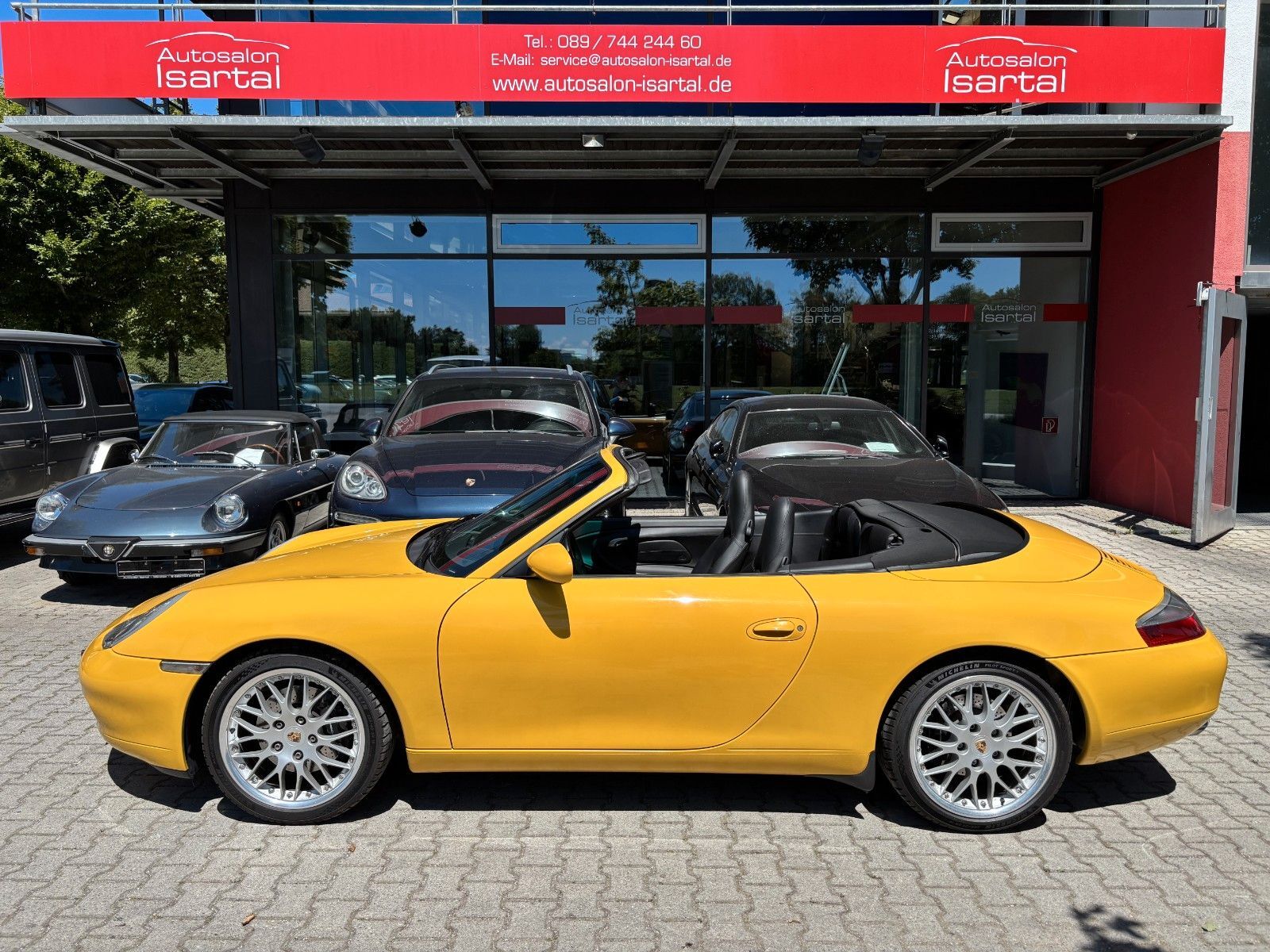PORSCHE 911