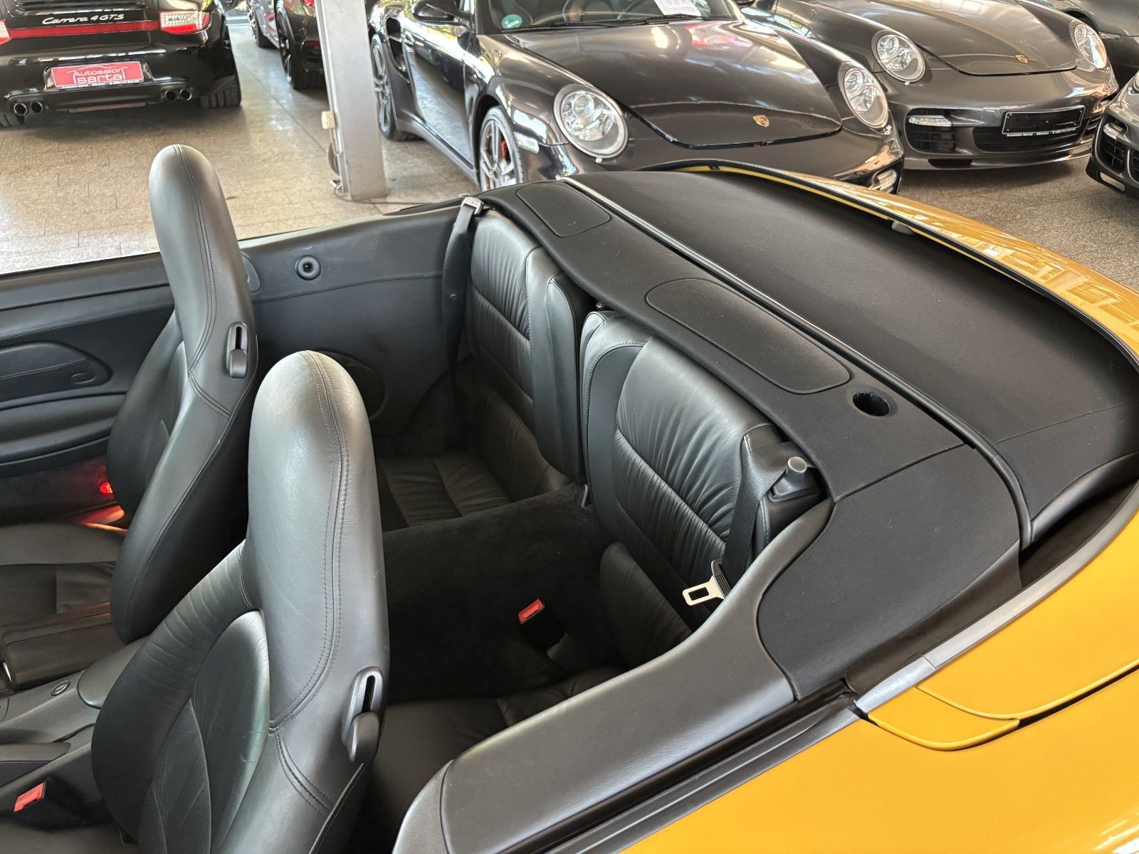 PORSCHE 911 C 2 Cabriolet, Speedgelb- toporiginal-59tkm!