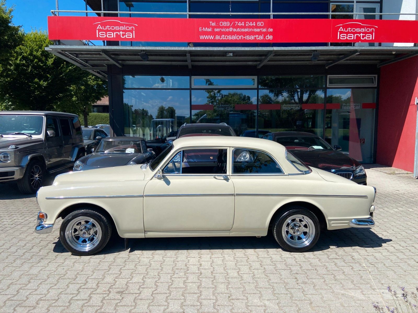 VOLVO Amazon