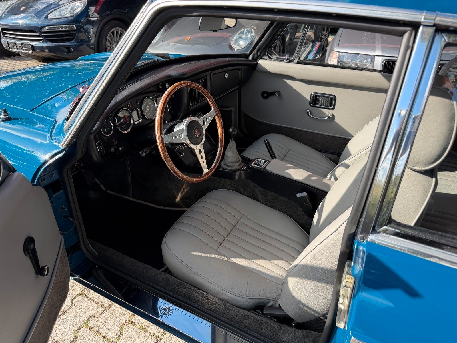 MG MGB GT 1.8 - Chrommodell - restauriert