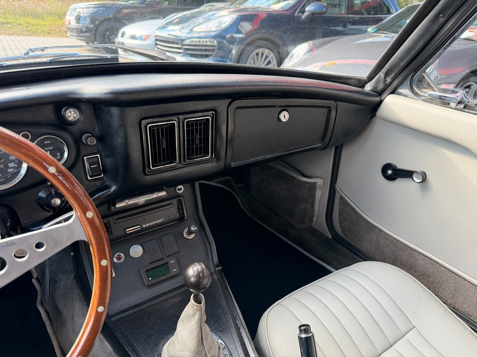 MG MGB GT 1.8 - Chrommodell - restauriert