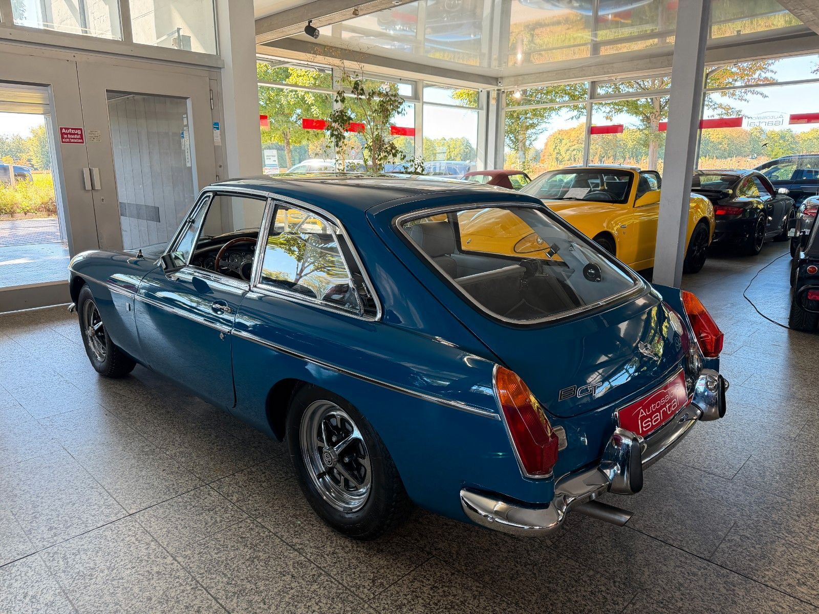 MG MGB GT 1.8 - Chrommodell - restauriert