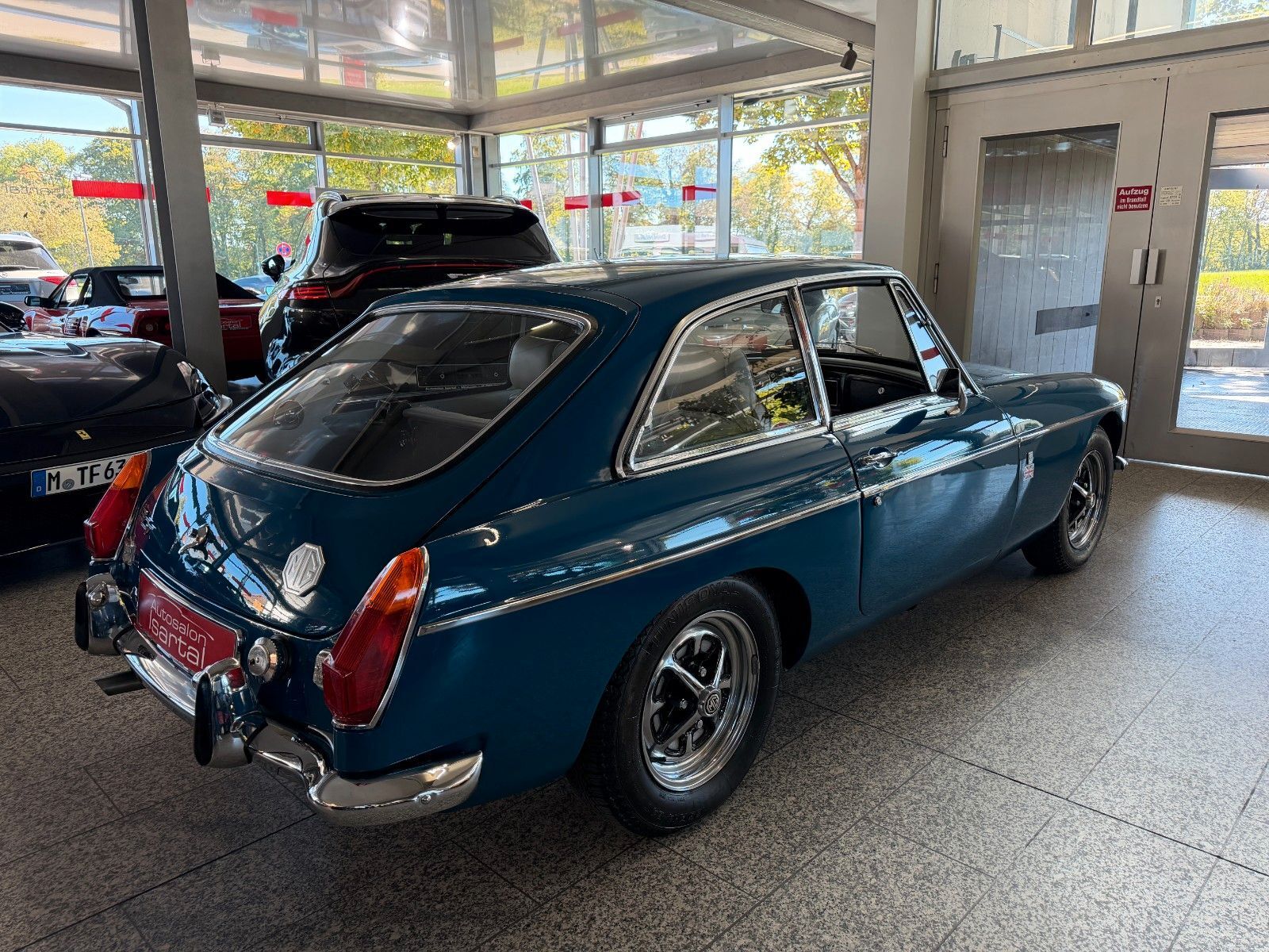 MG MGB GT 1.8 - Chrommodell - restauriert