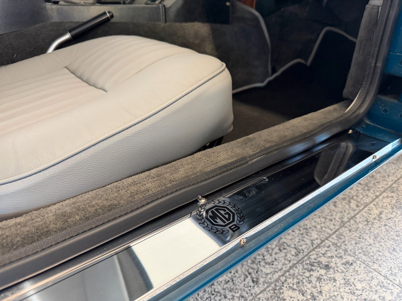 MG MGB GT 1.8 - Chrommodell - restauriert