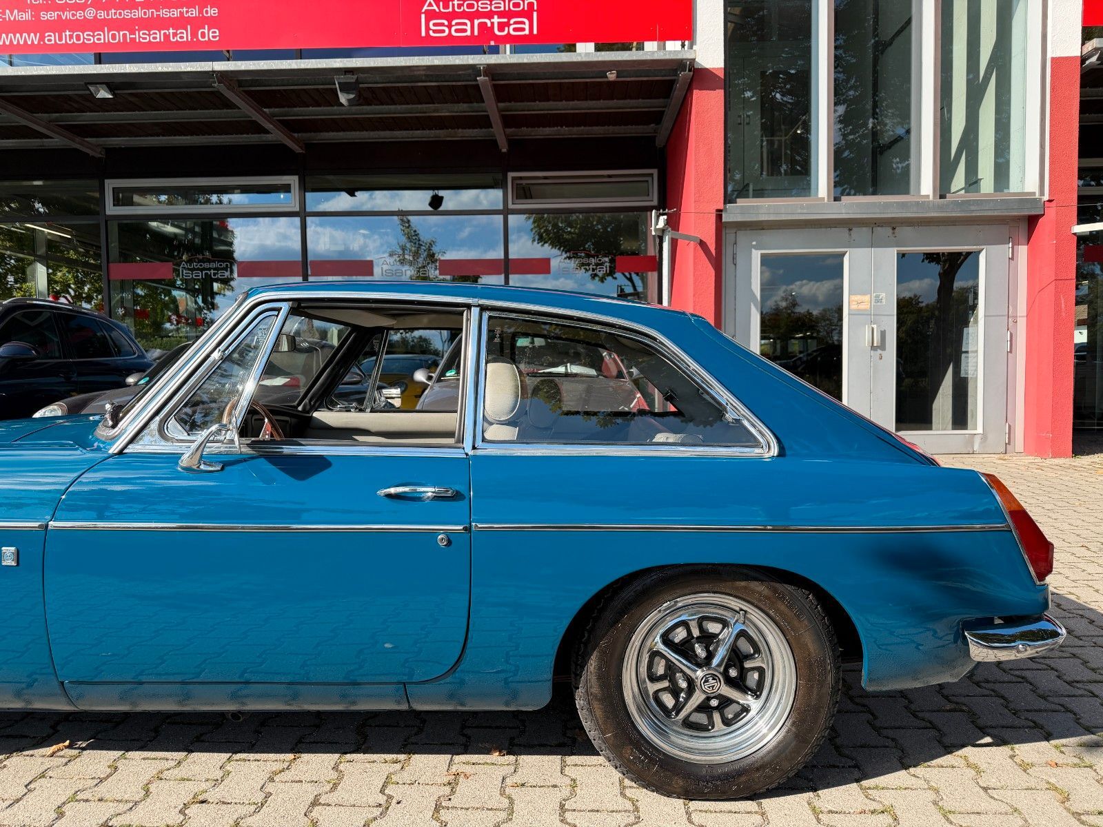 MG MGB GT 1.8 - Chrommodell - restauriert
