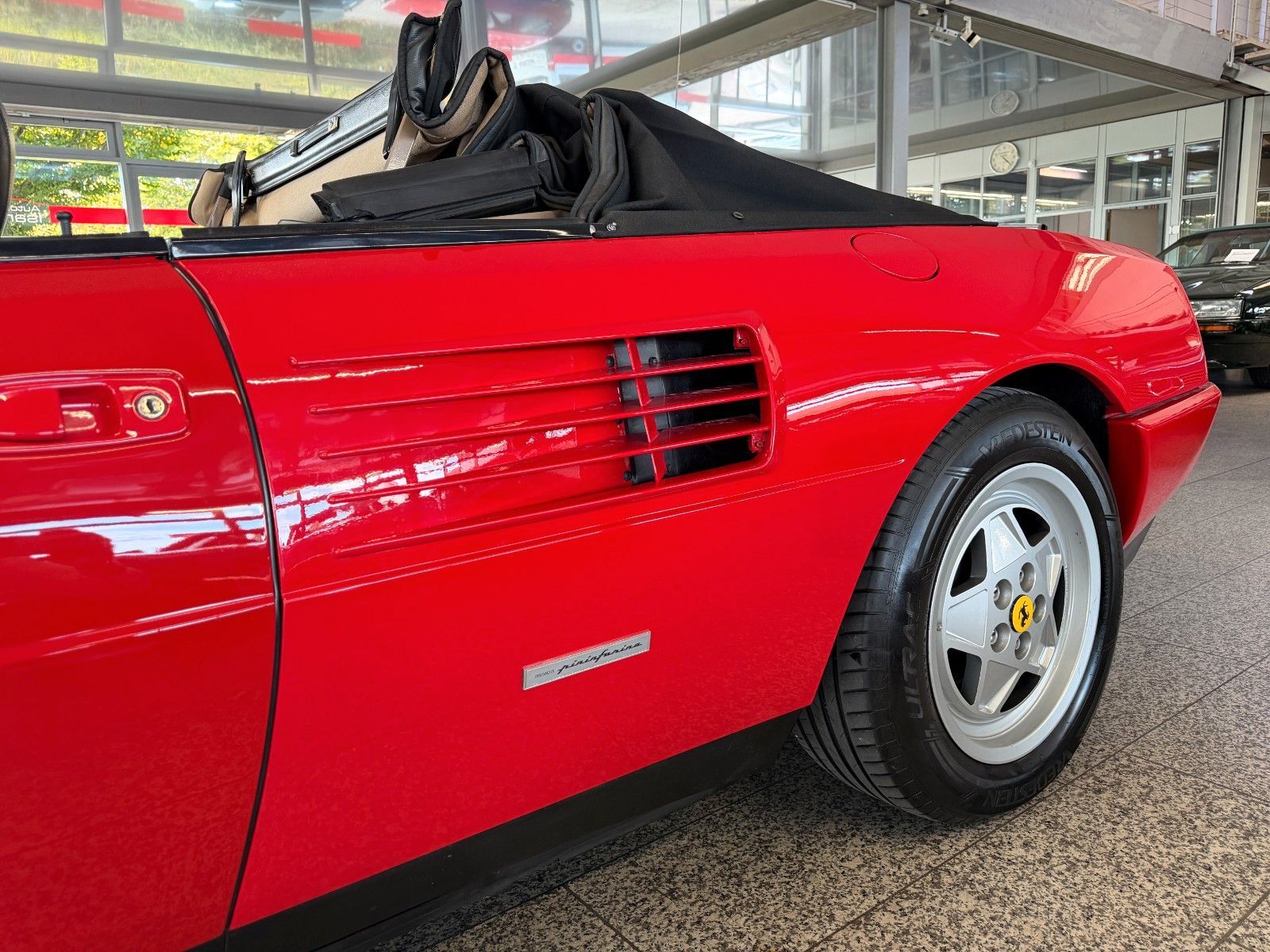 FERRARI Mondial T Cabriolet