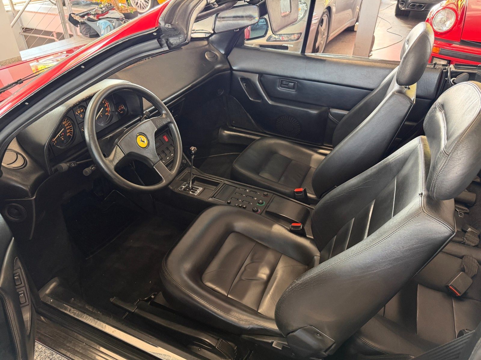 FERRARI Mondial T Cabriolet