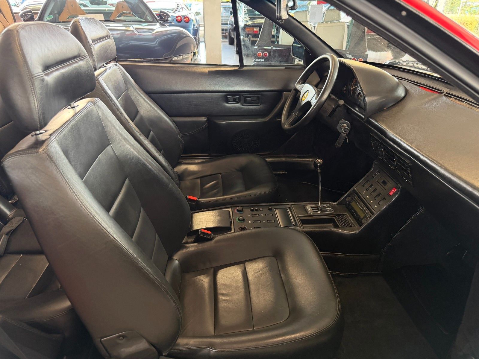 FERRARI Mondial T Cabriolet