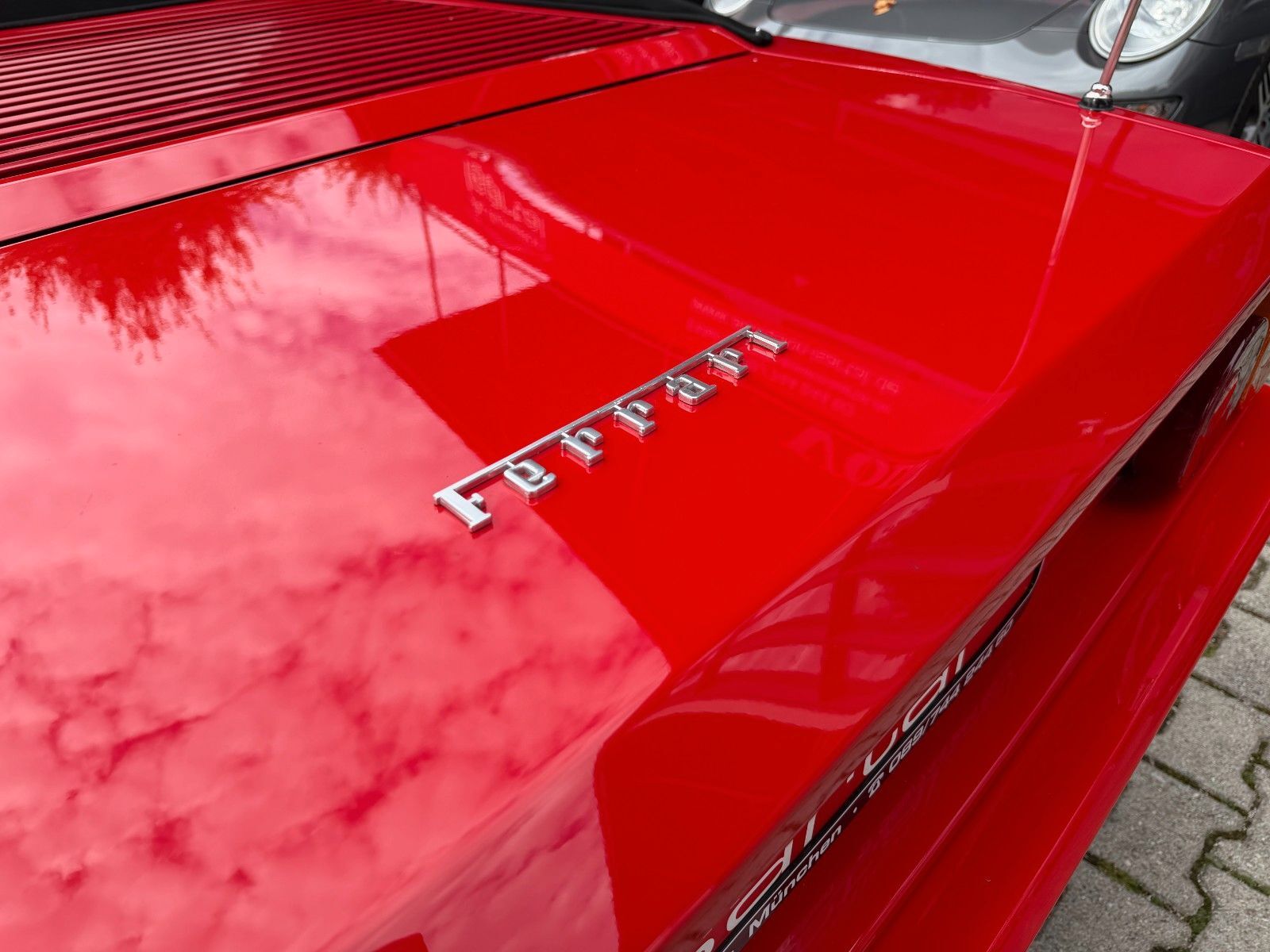 FERRARI Mondial T Cabriolet