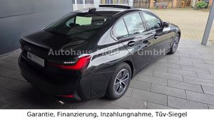 BMW 318 i *Garantie*Automatik*AHK*Navi*239EUR mtl.